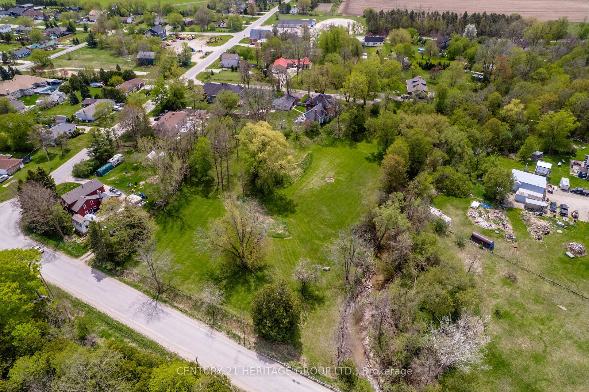 Photo 34 of 4 Thomas Street, Adjala-Tosorontio, Glencairn — HOMEH