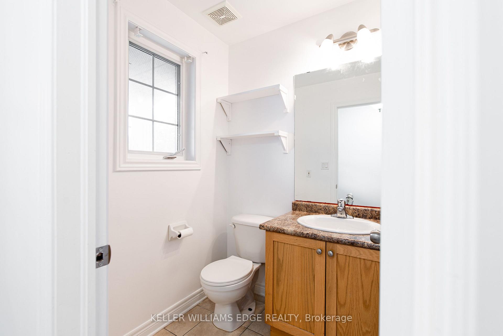 Photo 5 of Unit Room #1, 119 Summers Drive, Thorold, Confederation Heights — HOMEH