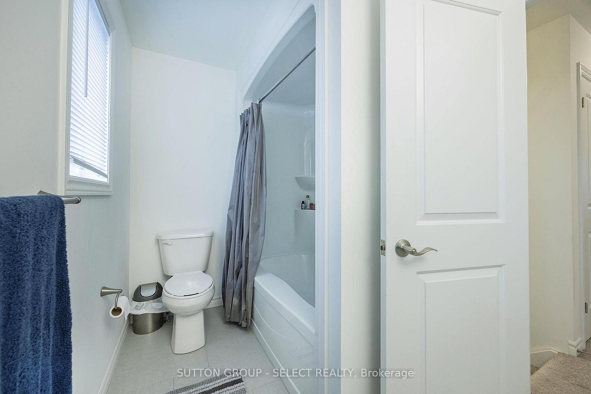 Photo 8 of 1606 Noah Bend, London, North I — HOMEH