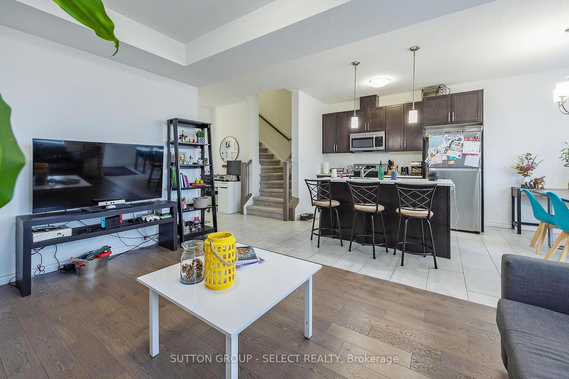 Photo 24 of 1606 Noah Bend, London, North I — HOMEH