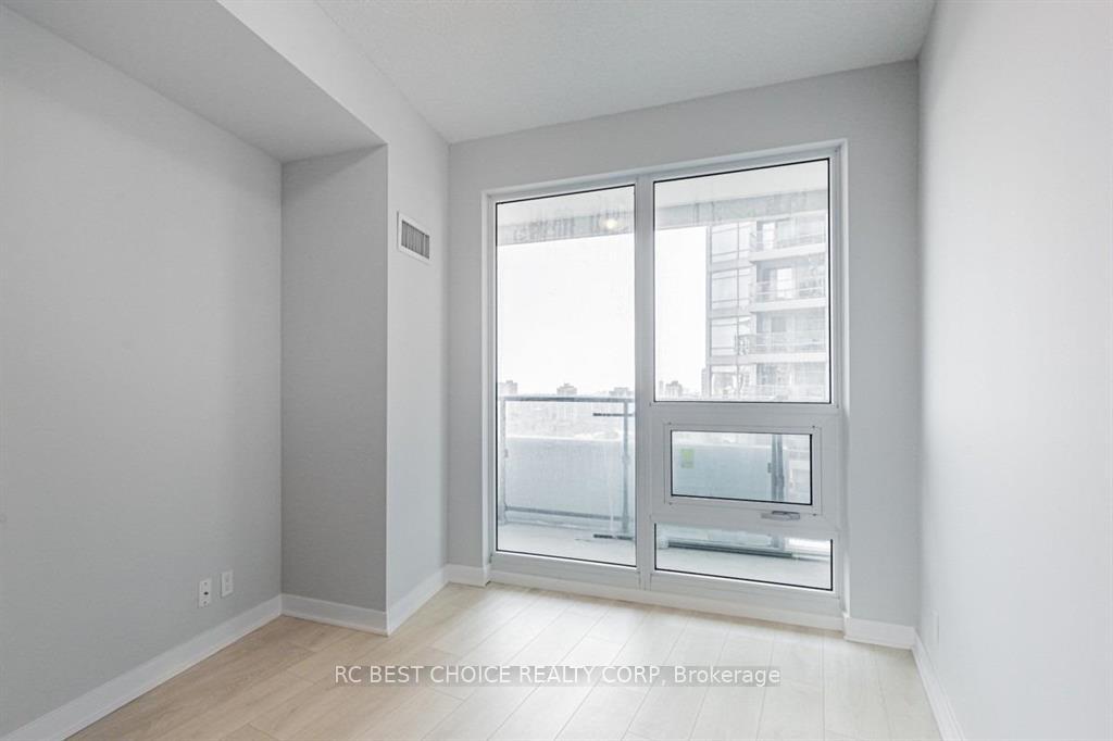 Photo 11 of Unit 1803, 2221 Yonge Street, Toronto, Mount Pleasant West — HOMEH