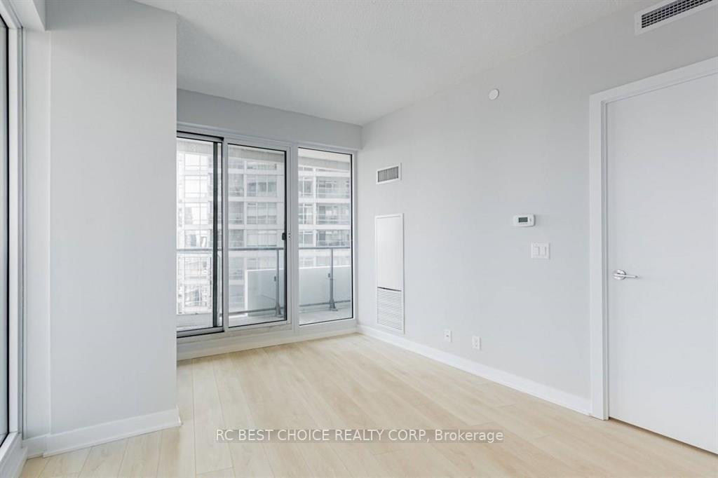 Photo 15 of Unit 1803, 2221 Yonge Street, Toronto, Mount Pleasant West — HOMEH