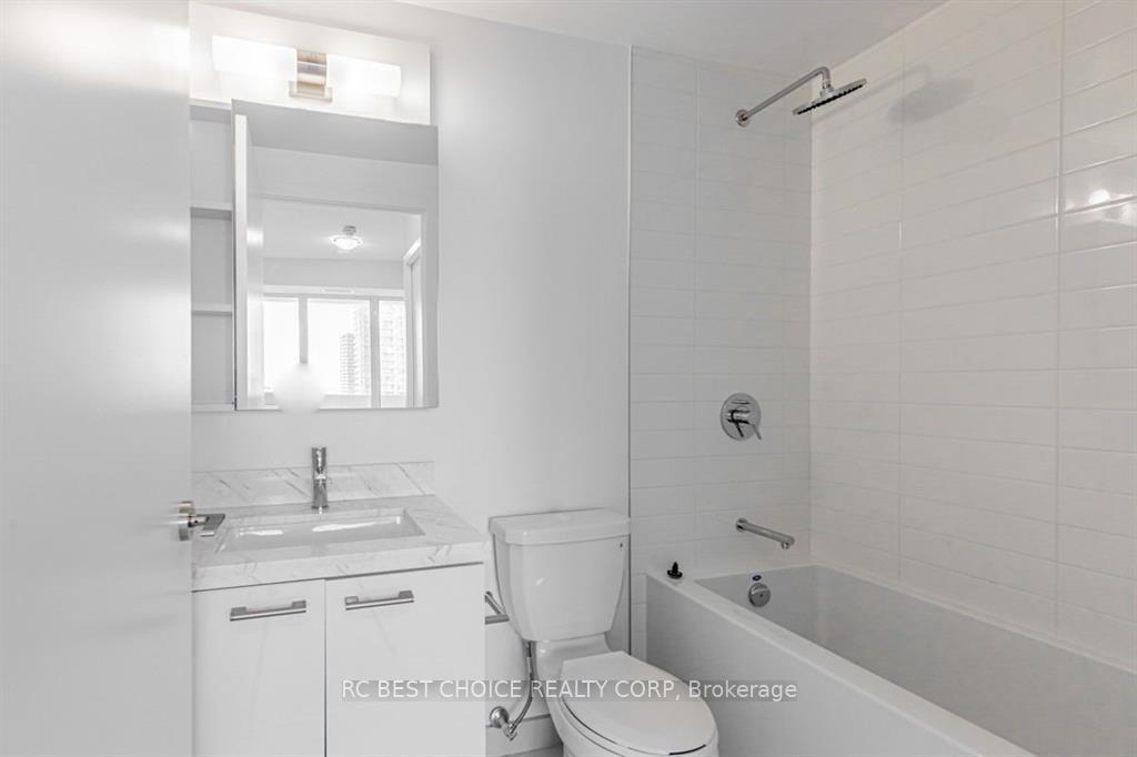 Photo 18 of Unit 1803, 2221 Yonge Street, Toronto, Mount Pleasant West — HOMEH