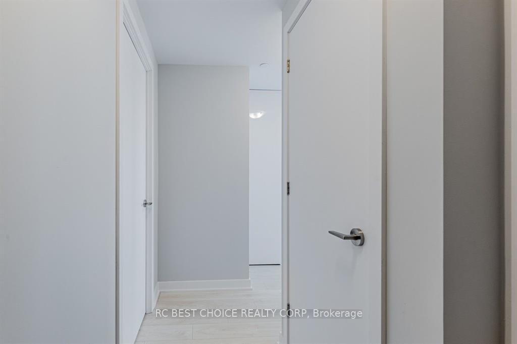 Photo 22 of Unit 1803, 2221 Yonge Street, Toronto, Mount Pleasant West — HOMEH