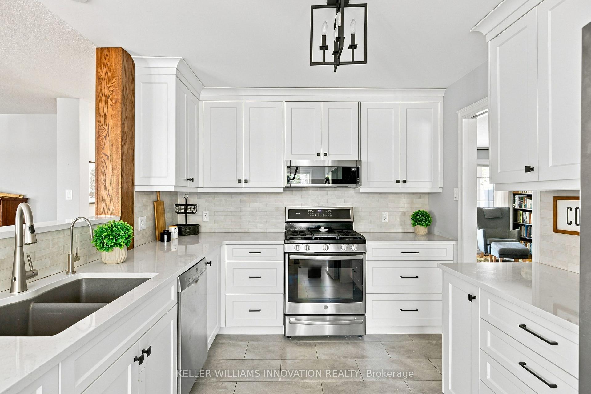 Photo 4 of 3999 Azalea Crescent, Lincoln, Lincoln-Jordan/Vineland — HOMEH
