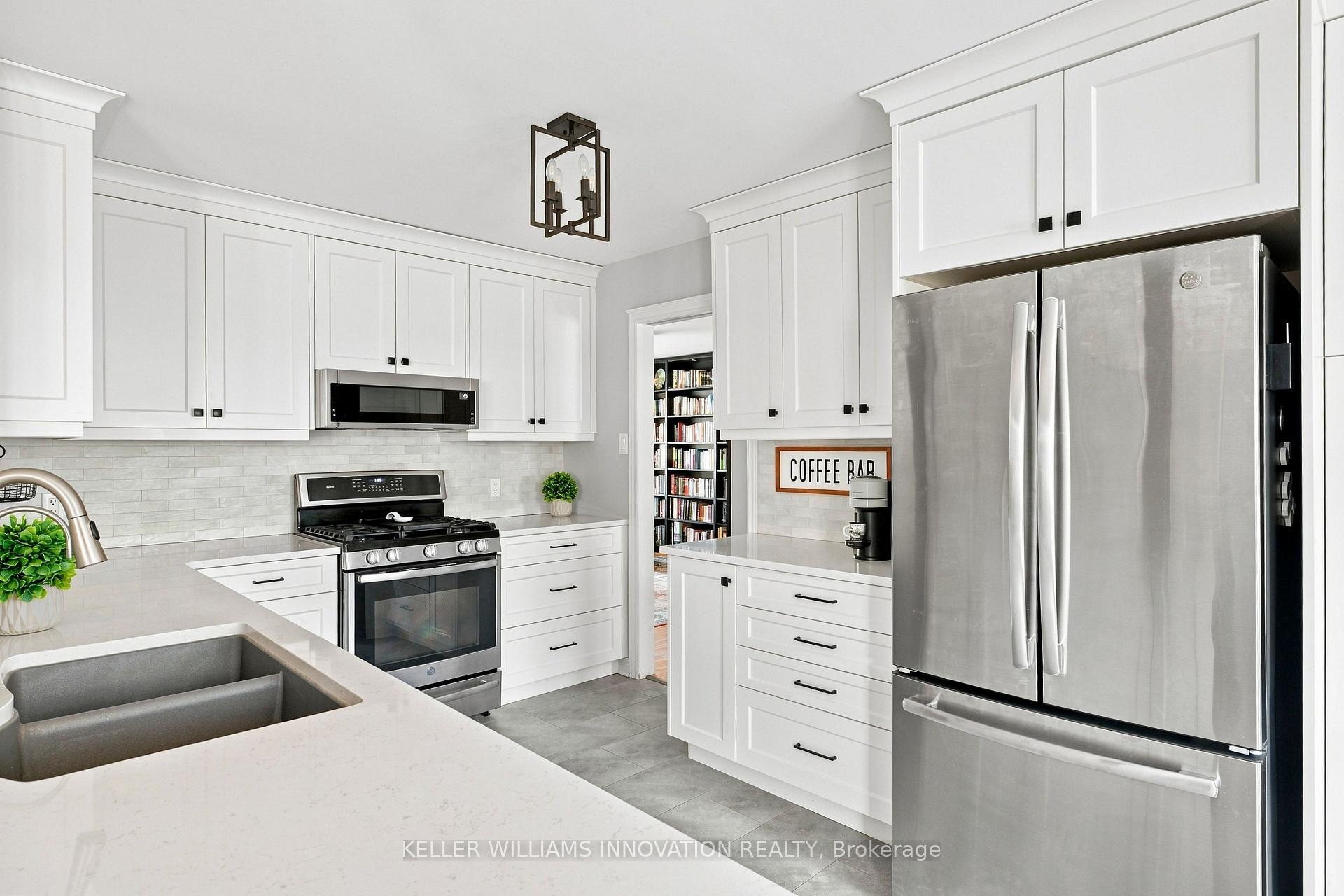 Photo 5 of 3999 Azalea Crescent, Lincoln, Lincoln-Jordan/Vineland — HOMEH