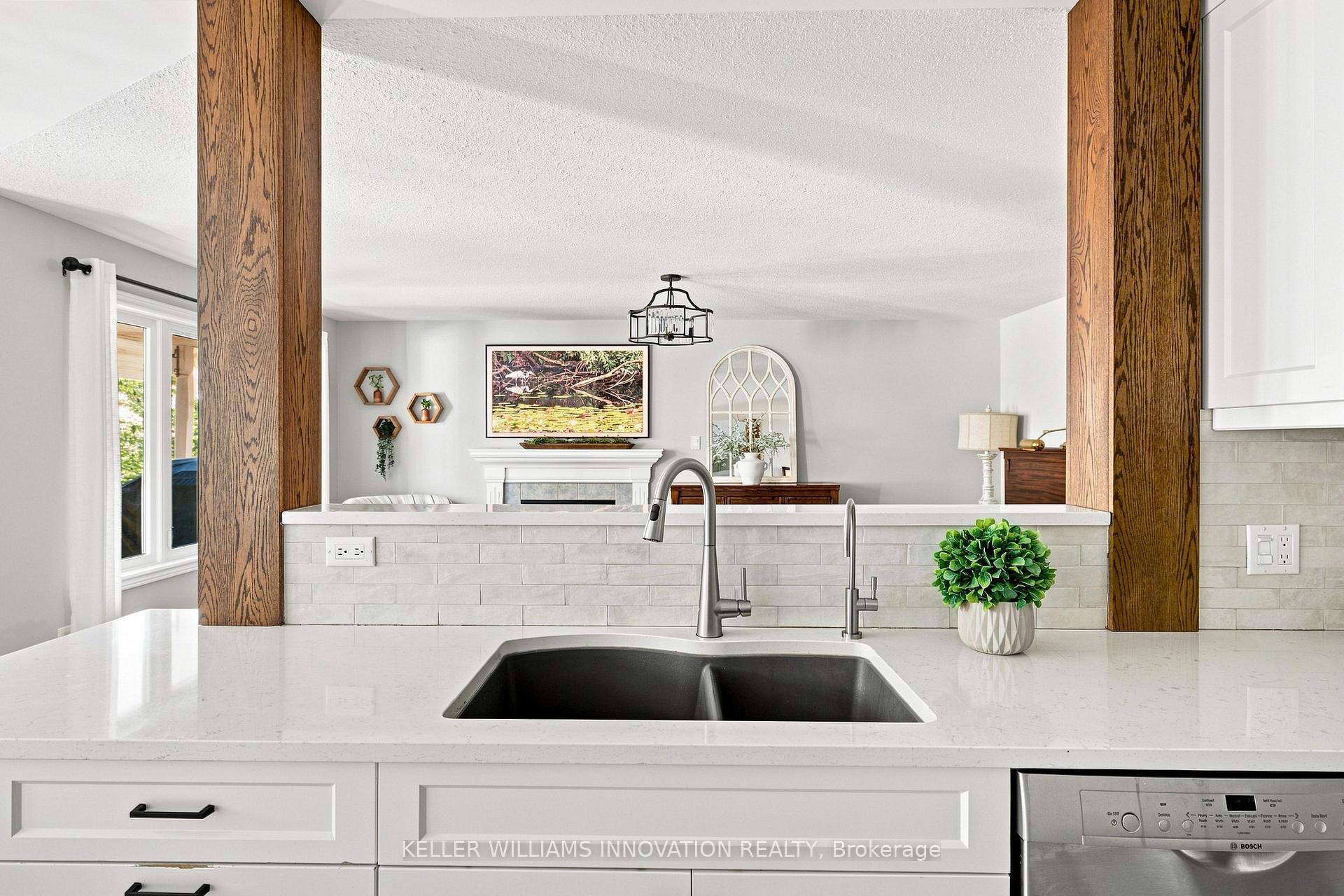 Photo 8 of 3999 Azalea Crescent, Lincoln, Lincoln-Jordan/Vineland — HOMEH