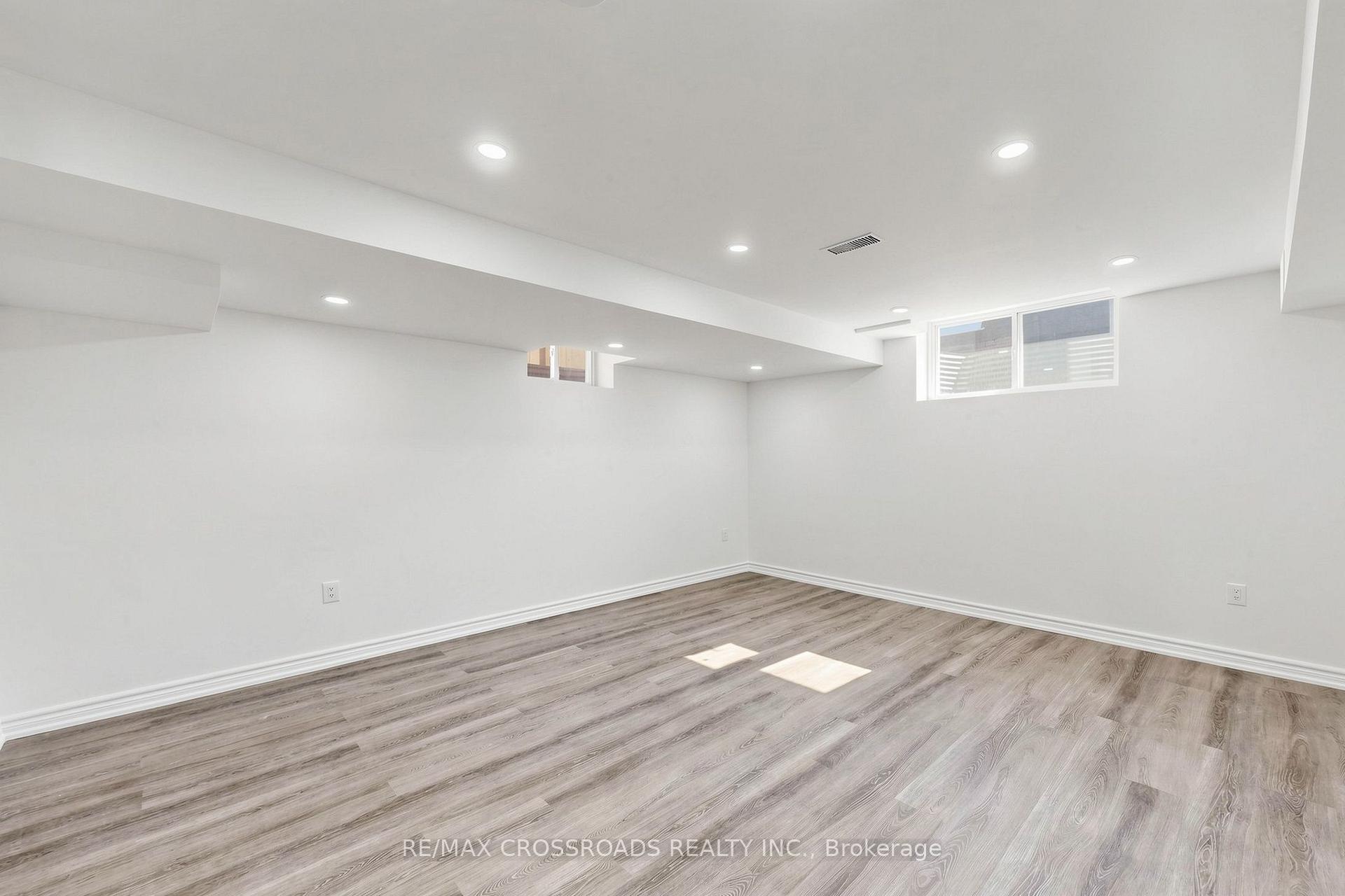 Photo 1 of 2385 Dress Circle Crescent, Oshawa, Windfields — HOMEH