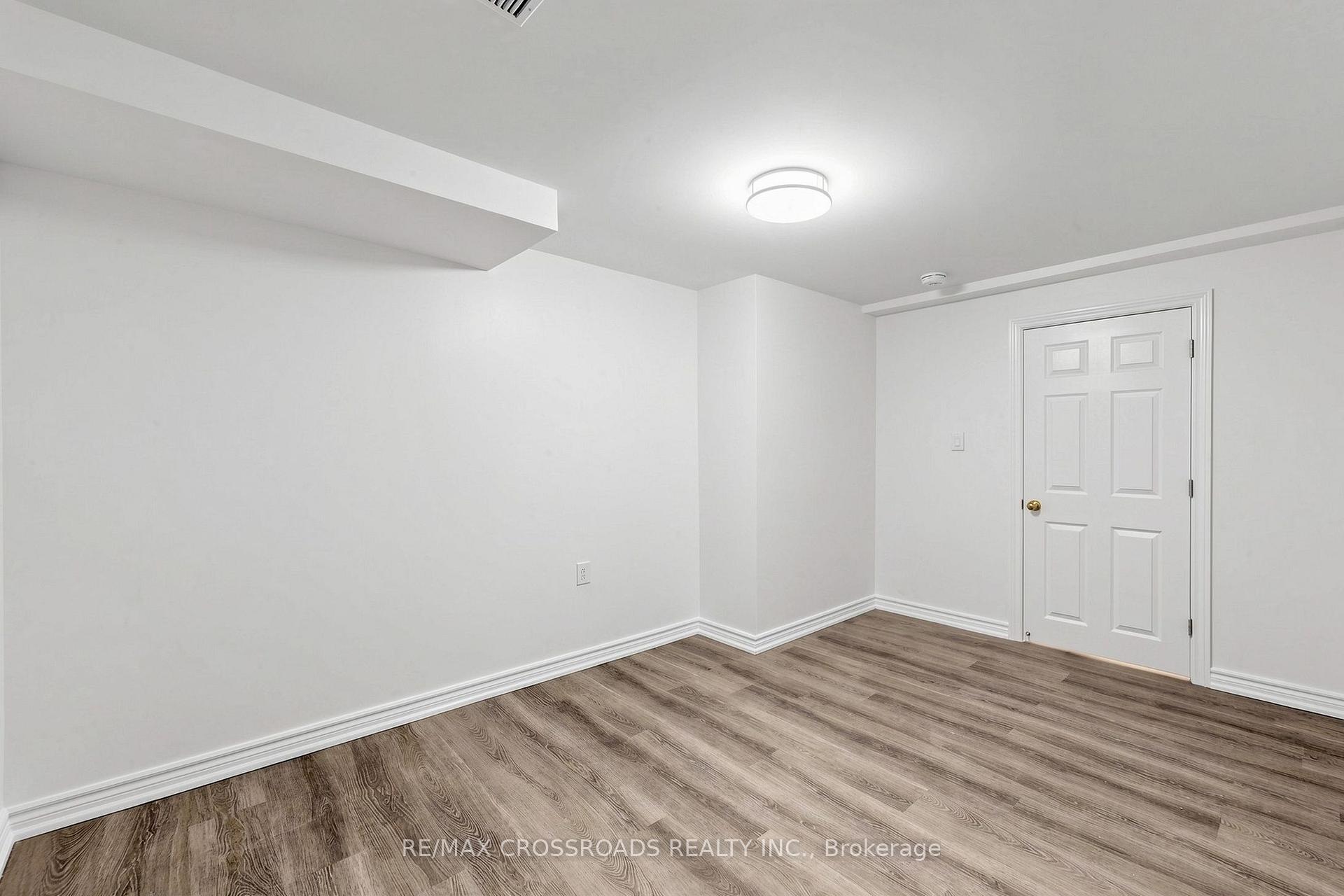 Photo 14 of 2385 Dress Circle Crescent, Oshawa, Windfields — HOMEH