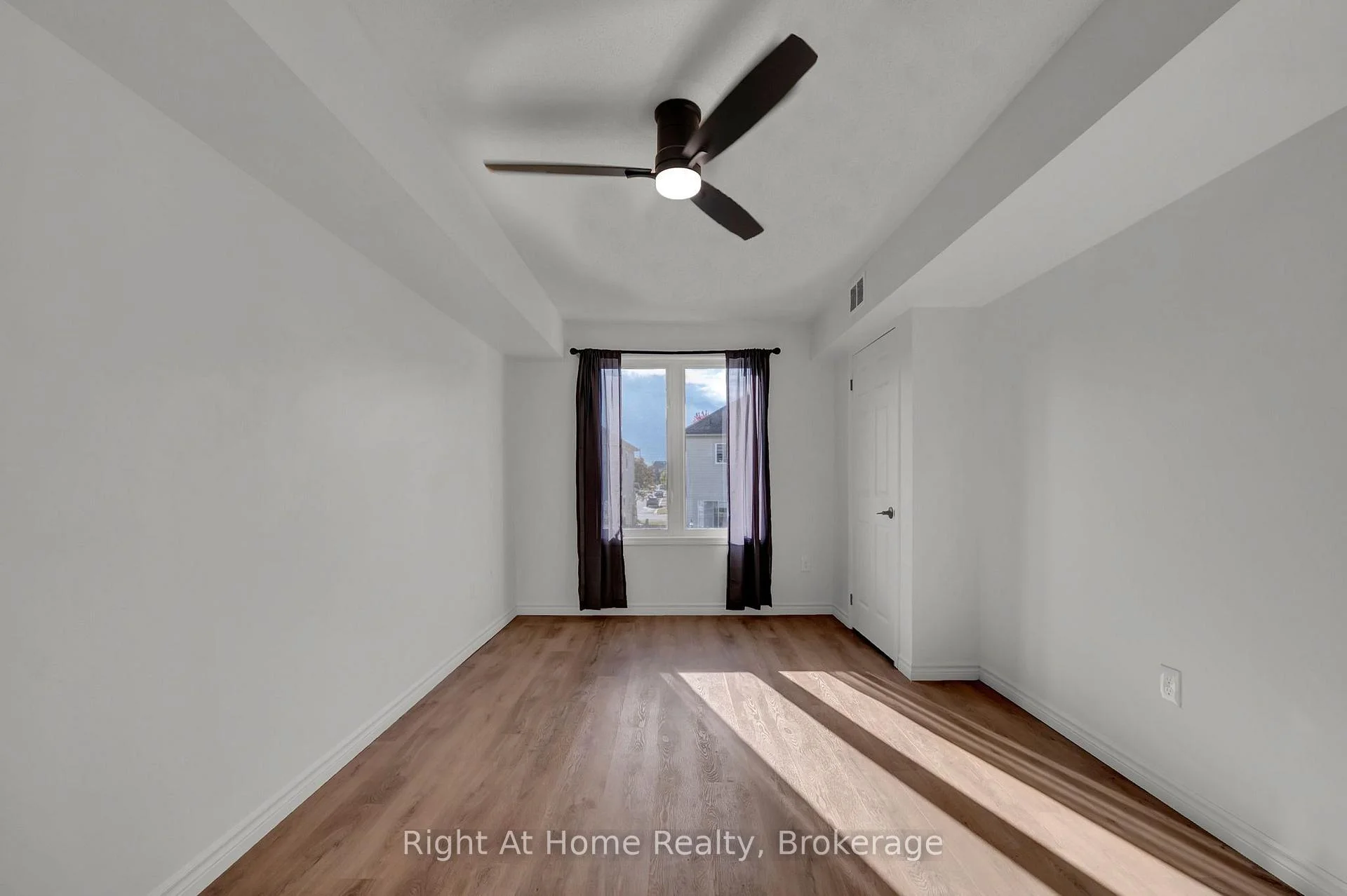 Photo 18 of Unit 2, 36 Petra Way, Whitby, Pringle Creek — HOMEH