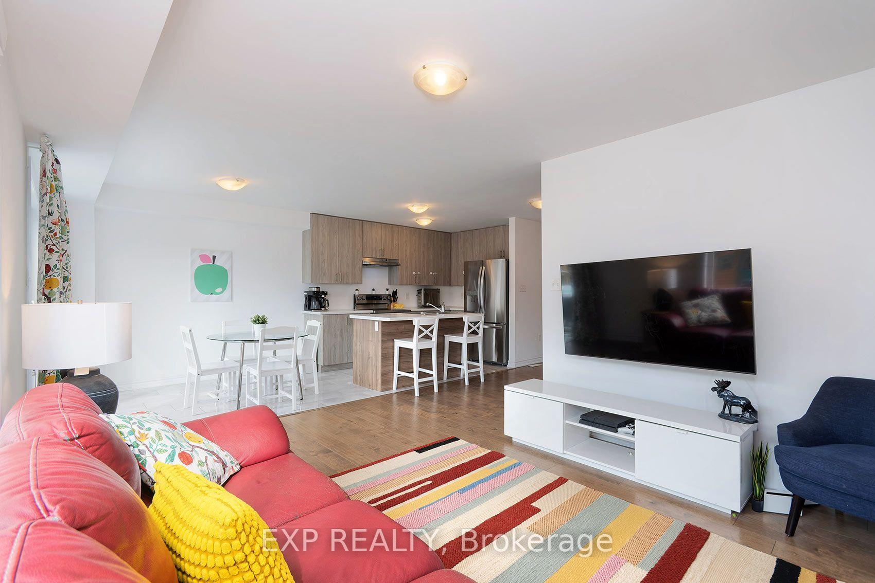 Photo 7 of 106 Mabern Street, Barrie, Rural Barrie Southwest — HOMEH