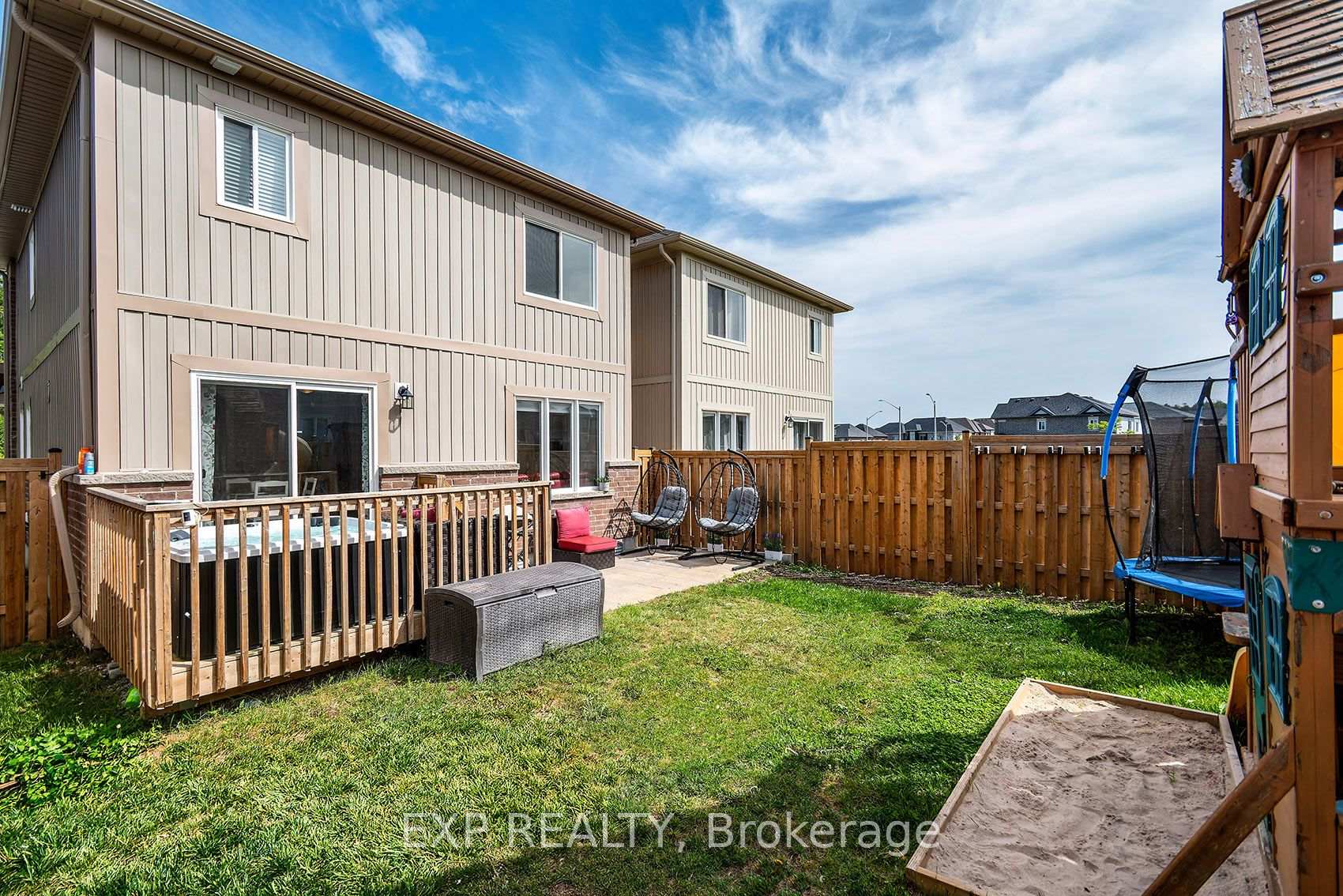 Photo 26 of 106 Mabern Street, Barrie, Rural Barrie Southwest — HOMEH