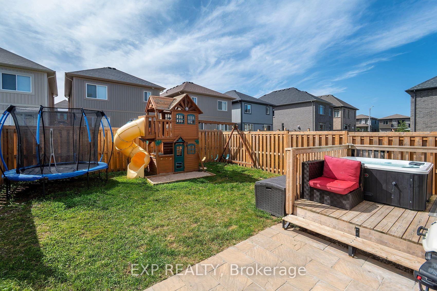 Photo 27 of 106 Mabern Street, Barrie, Rural Barrie Southwest — HOMEH