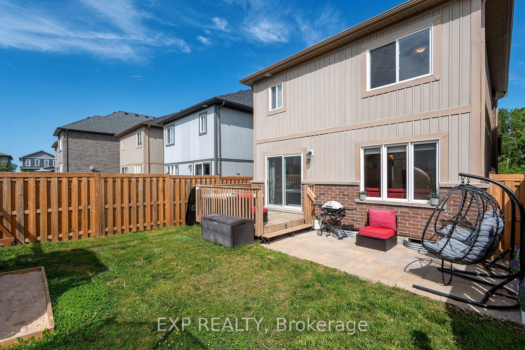 Photo 28 of 106 Mabern Street, Barrie, Rural Barrie Southwest — HOMEH