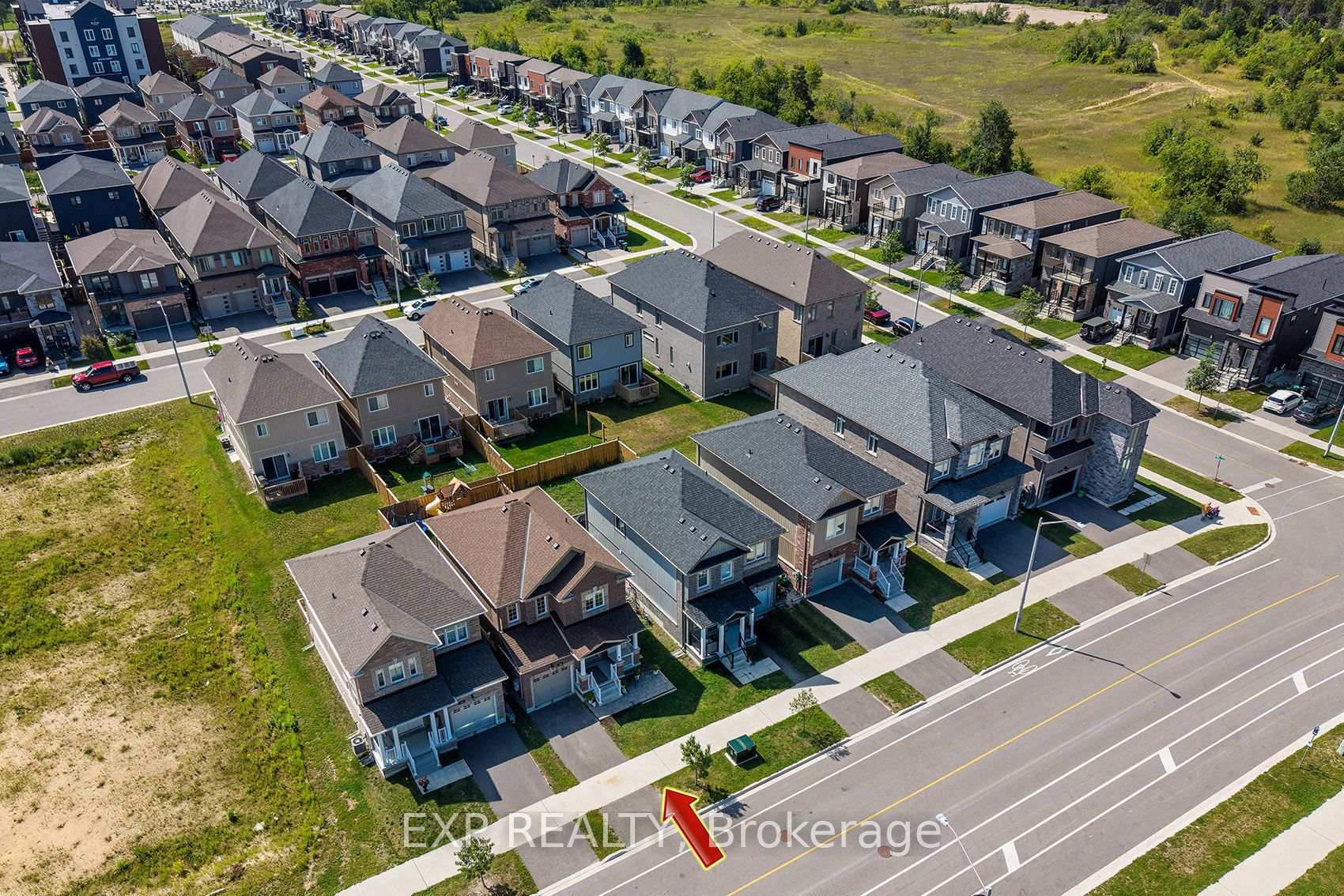 Photo 41 of 106 Mabern Street, Barrie, Rural Barrie Southwest — HOMEH