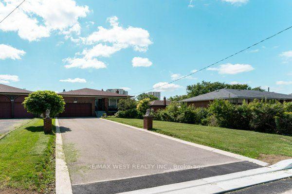 Photo 1 of 25A St Andrews Boulevard, Etobicoke, Kingsview Village-The Westway — HOMEH