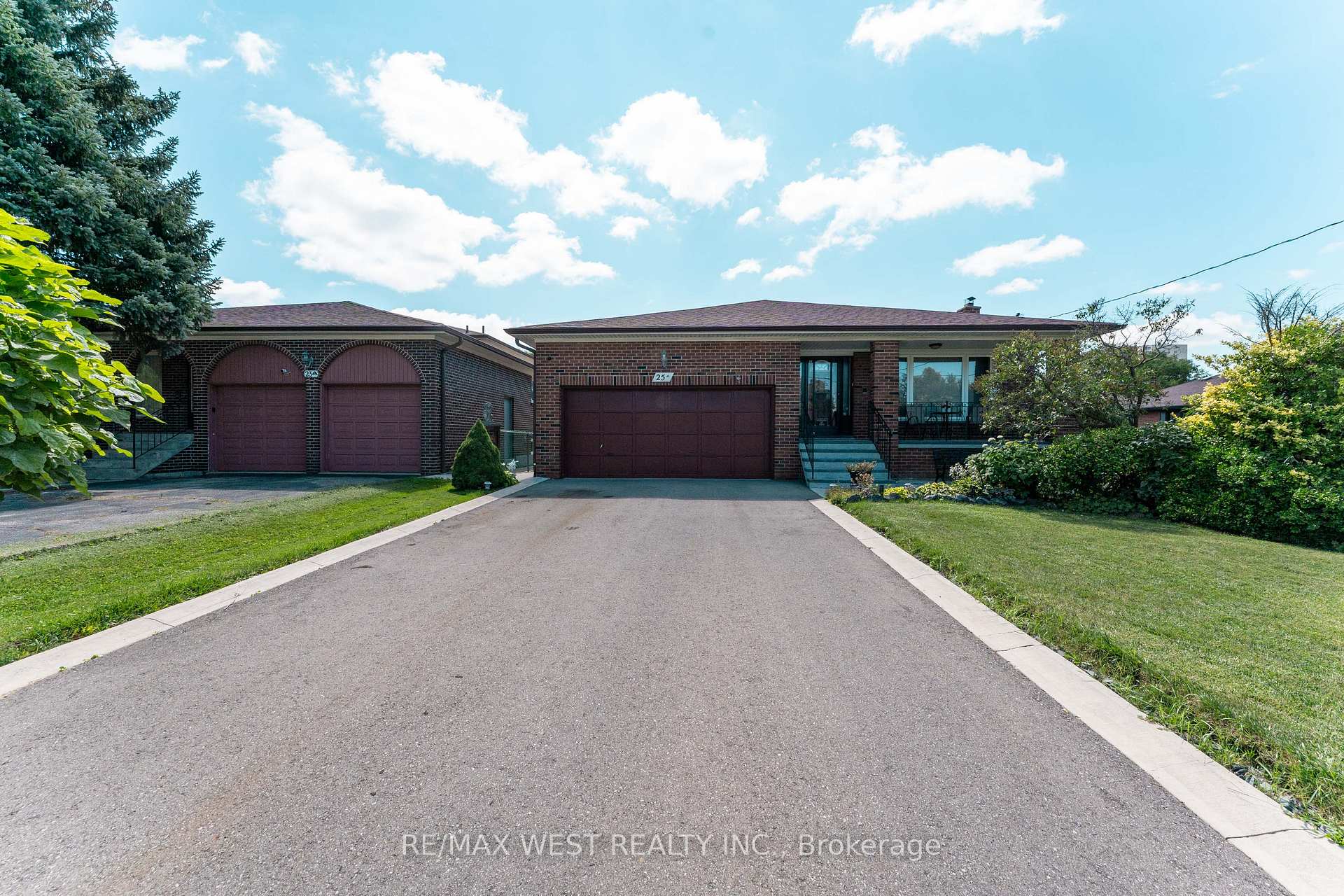 Photo 2 of 25A St Andrews Boulevard, Etobicoke, Kingsview Village-The Westway — HOMEH
