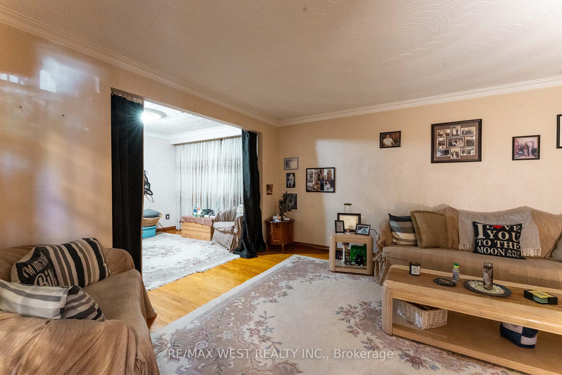 Photo 6 of 25A St Andrews Boulevard, Etobicoke, Kingsview Village-The Westway — HOMEH