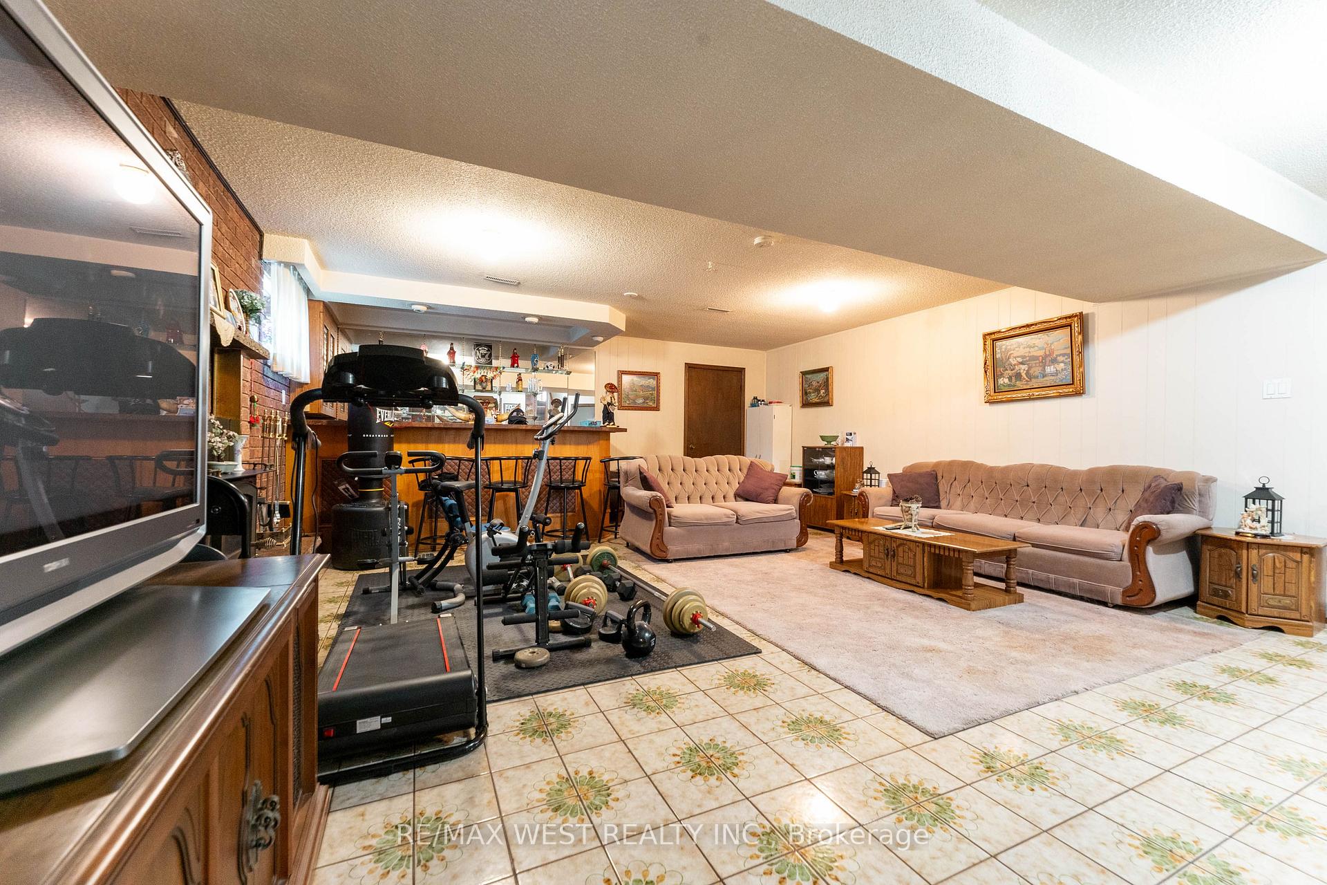 Photo 26 of 25A St Andrews Boulevard, Etobicoke, Kingsview Village-The Westway — HOMEH