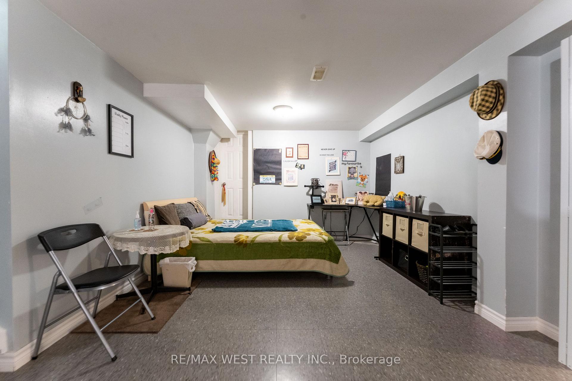 Photo 36 of 25A St Andrews Boulevard, Etobicoke, Kingsview Village-The Westway — HOMEH
