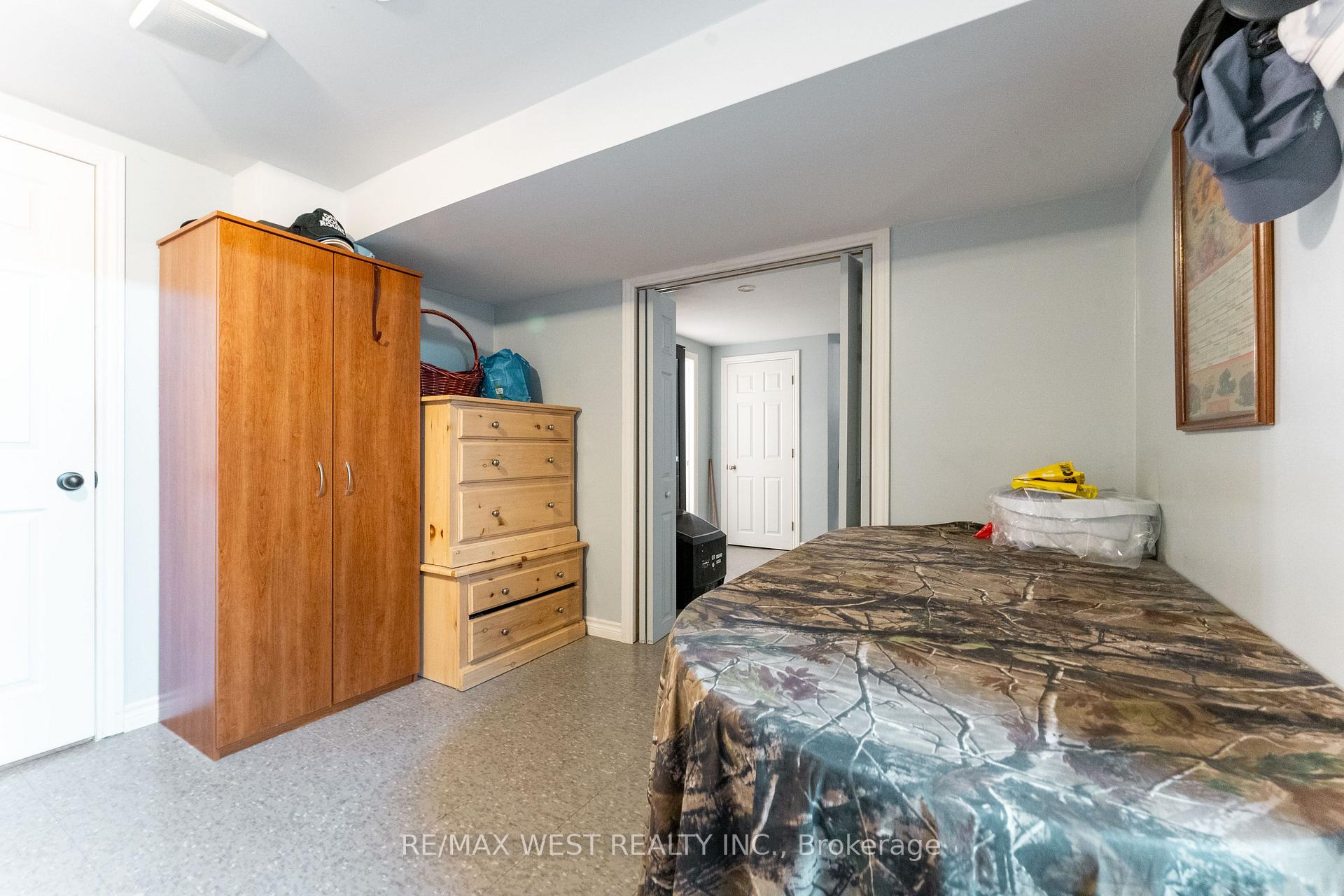 Photo 38 of 25A St Andrews Boulevard, Etobicoke, Kingsview Village-The Westway — HOMEH