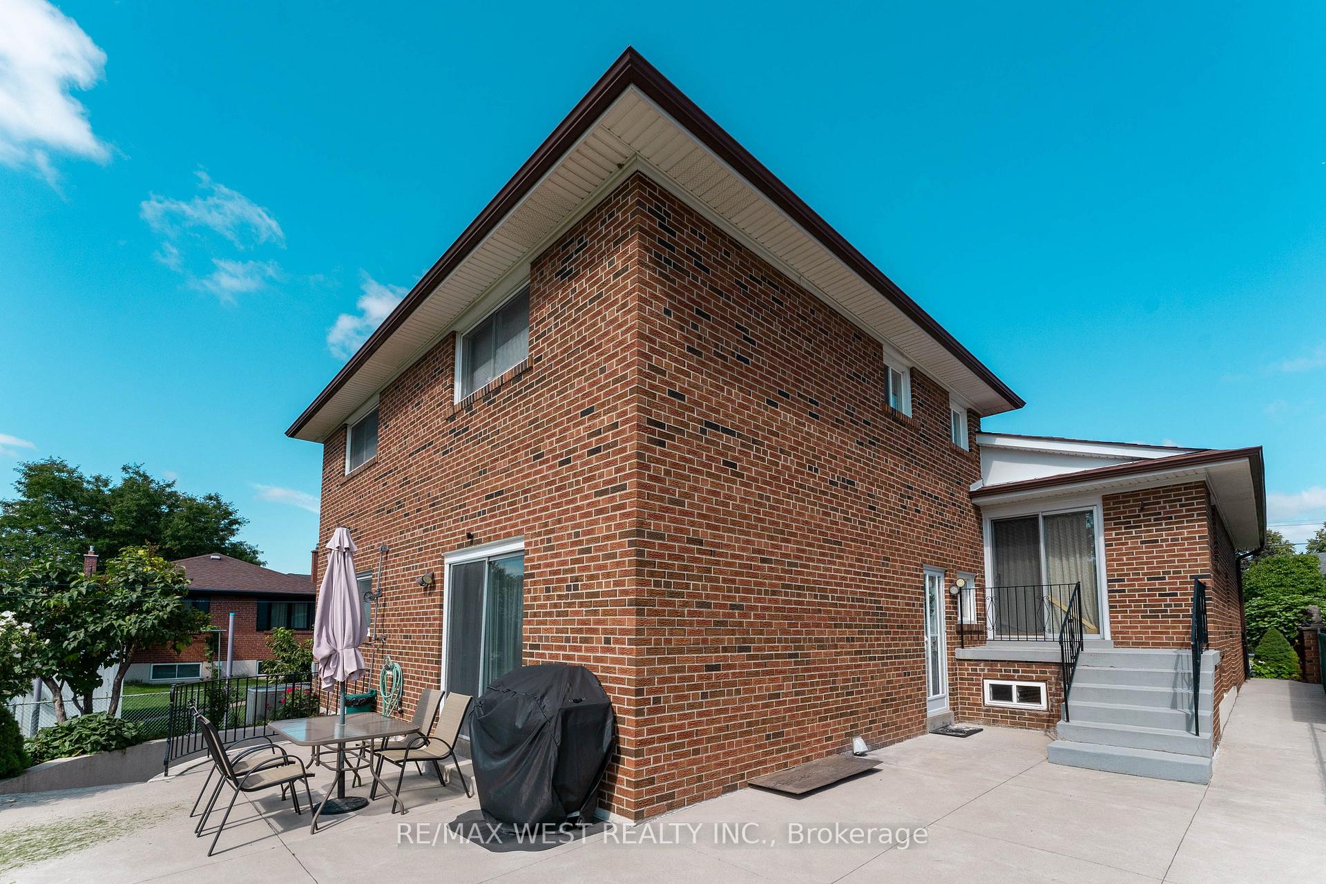 Photo 41 of 25A St Andrews Boulevard, Etobicoke, Kingsview Village-The Westway — HOMEH
