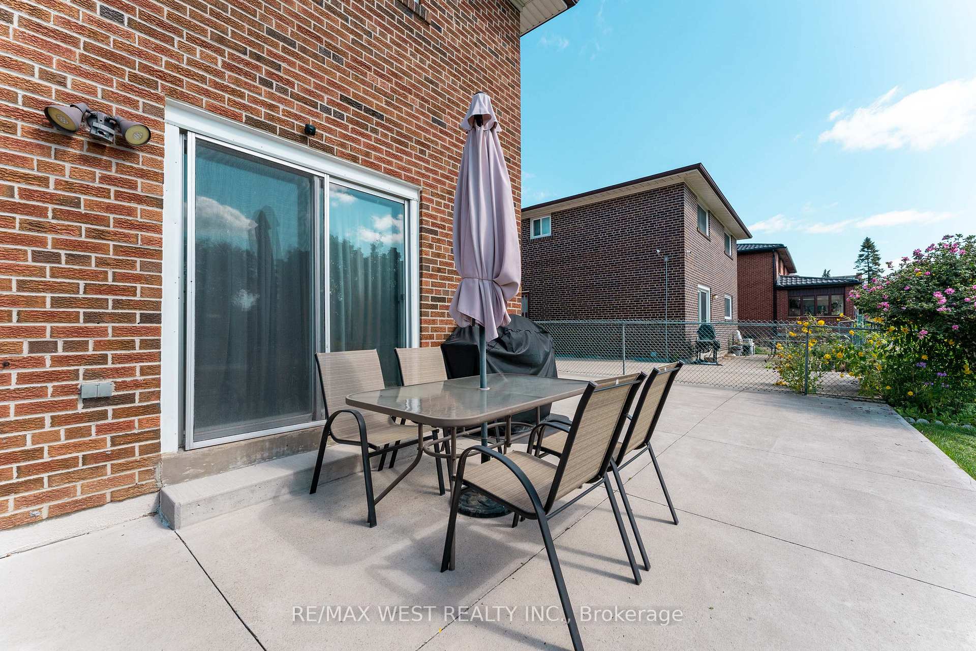 Photo 43 of 25A St Andrews Boulevard, Etobicoke, Kingsview Village-The Westway — HOMEH