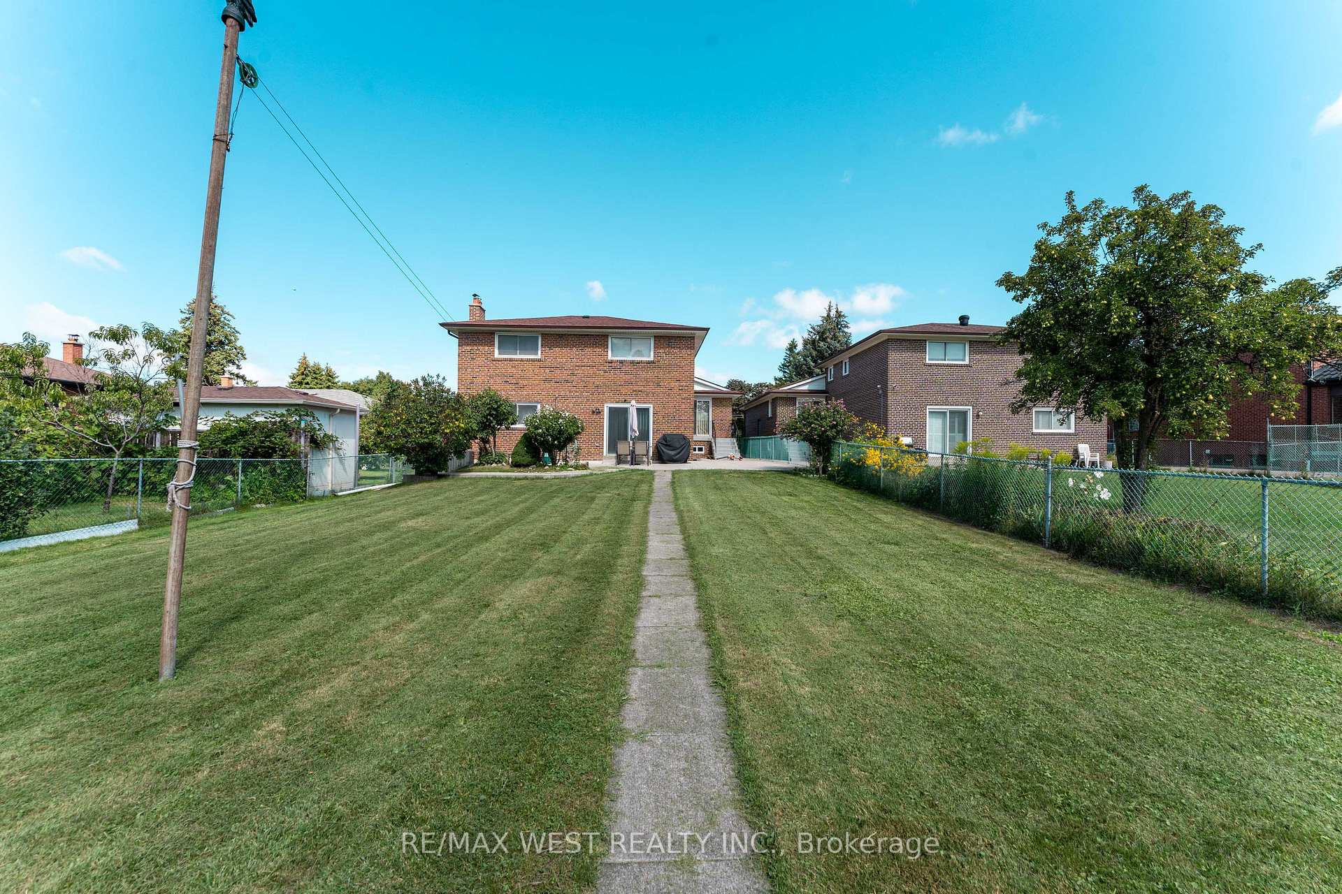 Photo 45 of 25A St Andrews Boulevard, Etobicoke, Kingsview Village-The Westway — HOMEH