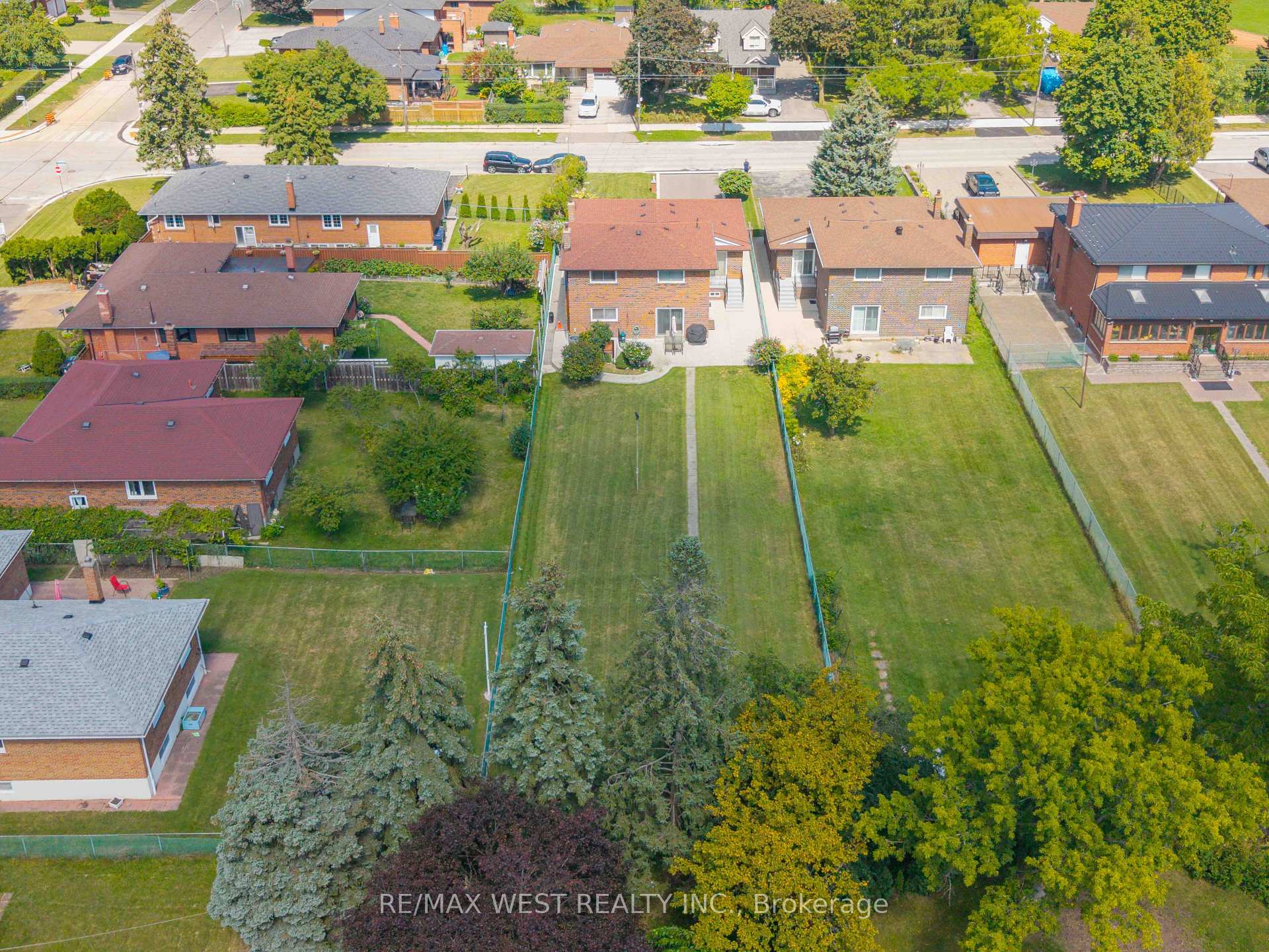 Photo 47 of 25A St Andrews Boulevard, Etobicoke, Kingsview Village-The Westway — HOMEH