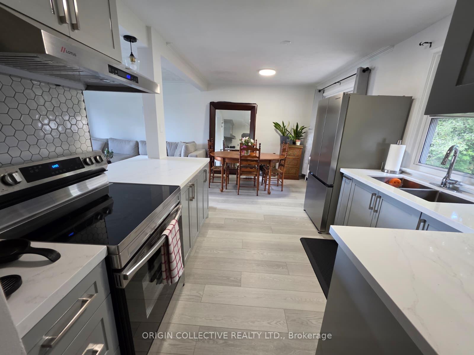 Photo 8 of Unit Upper, 32 Marchington Circle S, Scarborough, Wexford-Maryvale — HOMEH