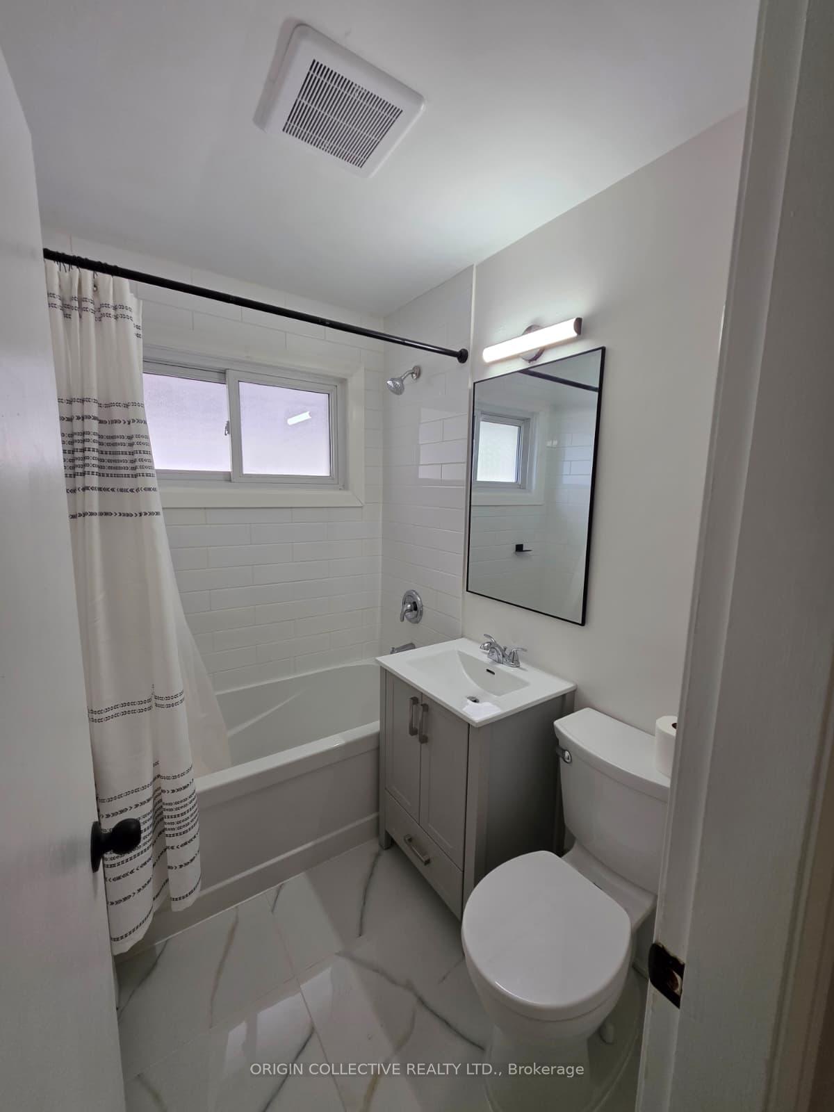 Photo 12 of Unit Upper, 32 Marchington Circle S, Scarborough, Wexford-Maryvale — HOMEH