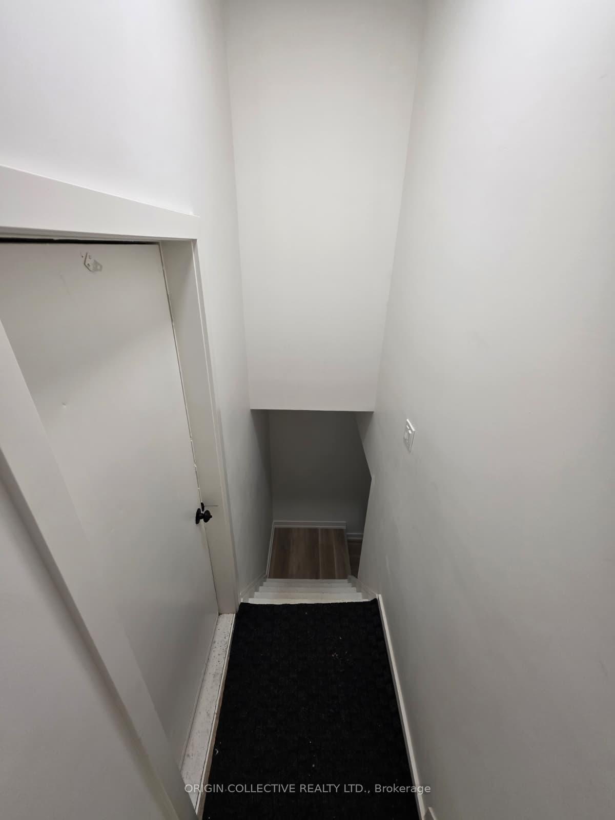 Photo 13 of Unit Upper, 32 Marchington Circle S, Scarborough, Wexford-Maryvale — HOMEH