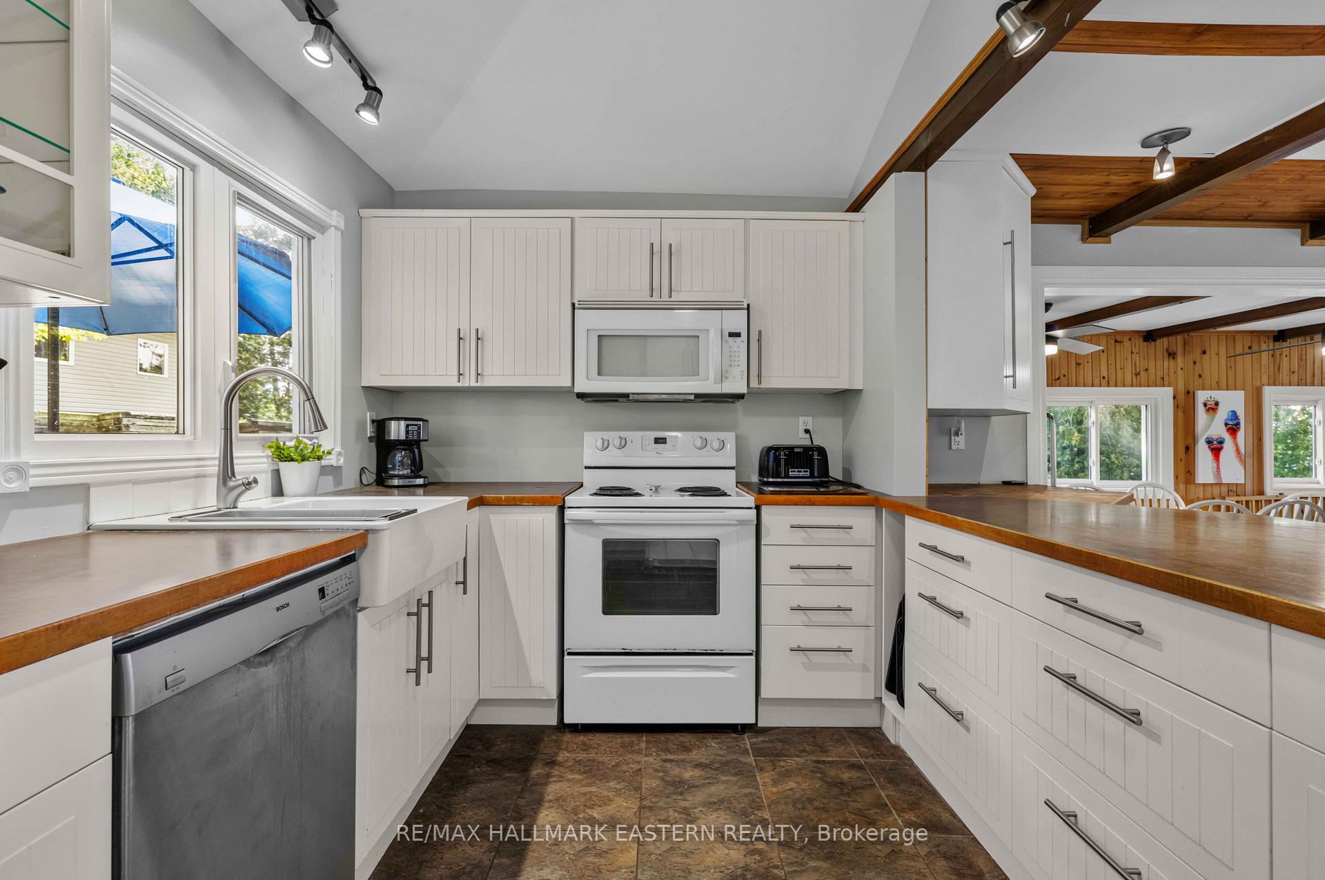 Photo 8 of 1714 Poplar Point Road, Selwyn — HOMEH