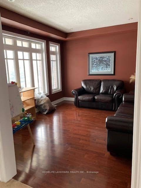 Photo 7 of Unit 112, 30 Wyndance Way, Uxbridge, Rural Uxbridge — HOMEH