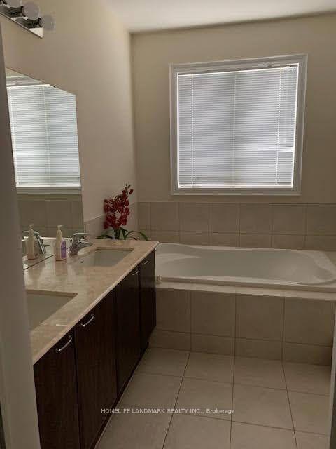 Photo 12 of Unit 112, 30 Wyndance Way, Uxbridge, Rural Uxbridge — HOMEH