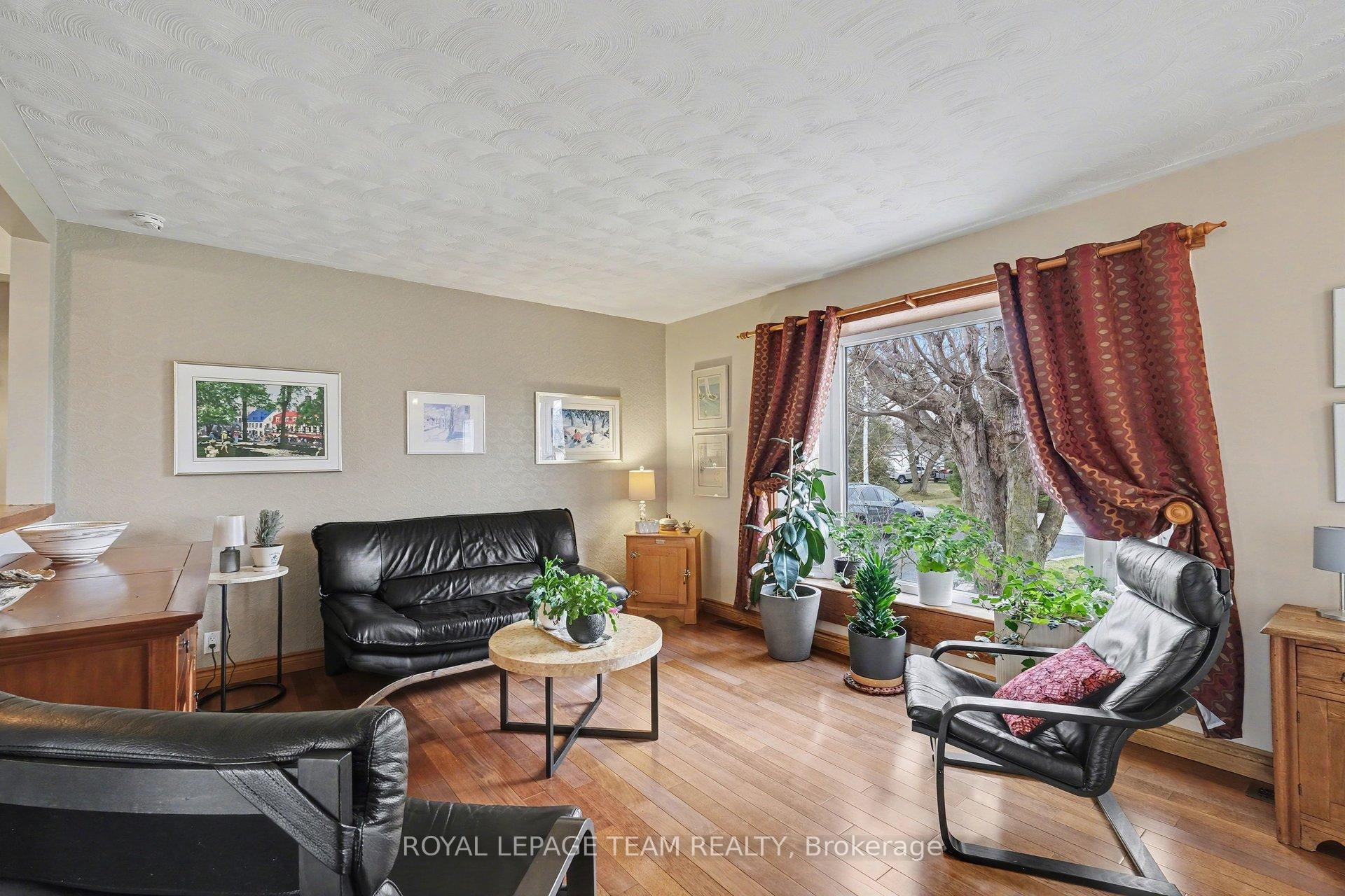 Photo 10 of 3041 Bridge Street, North Dundas, North Dundas (Mountain) Twp — HOMEH