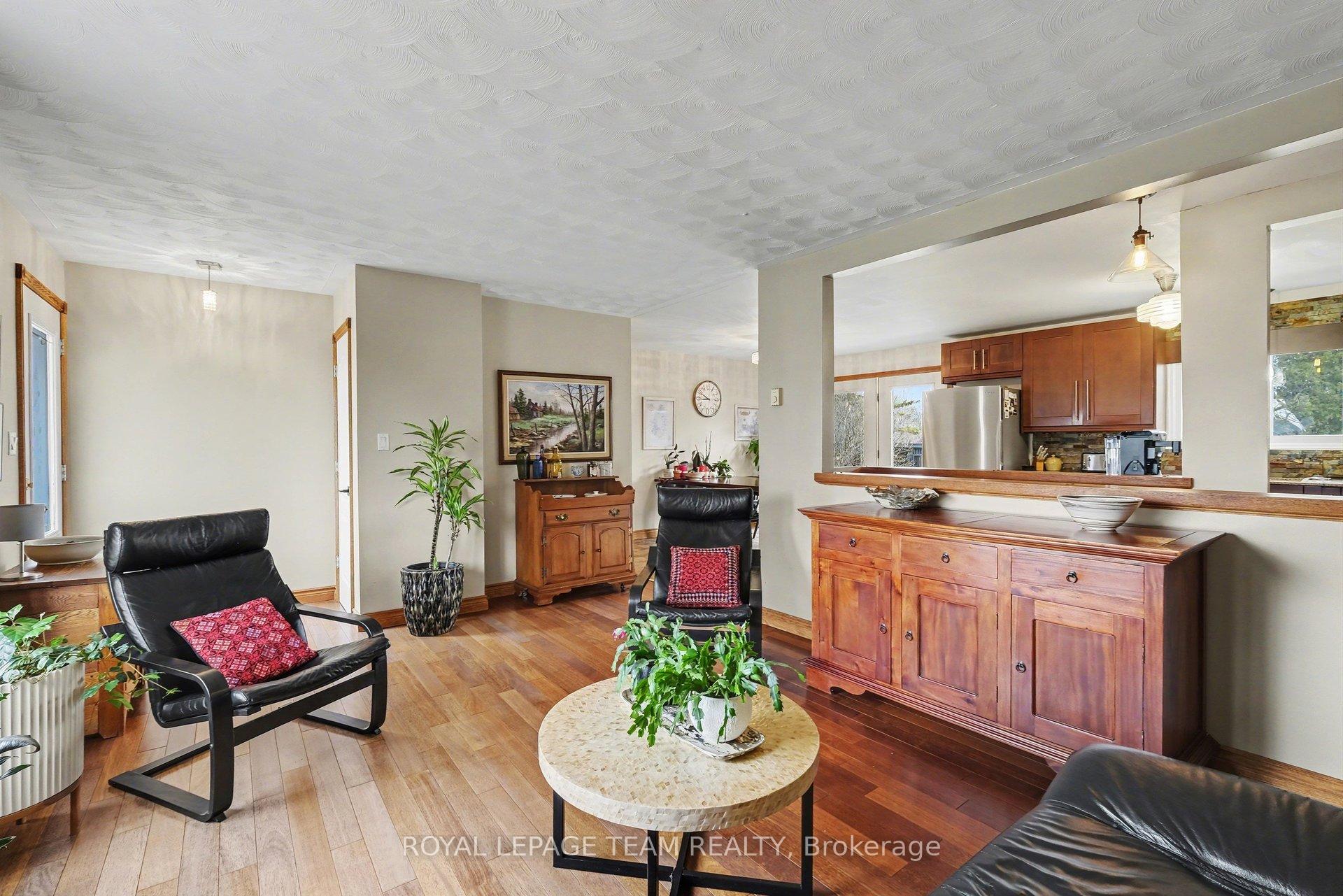 Photo 12 of 3041 Bridge Street, North Dundas, North Dundas (Mountain) Twp — HOMEH