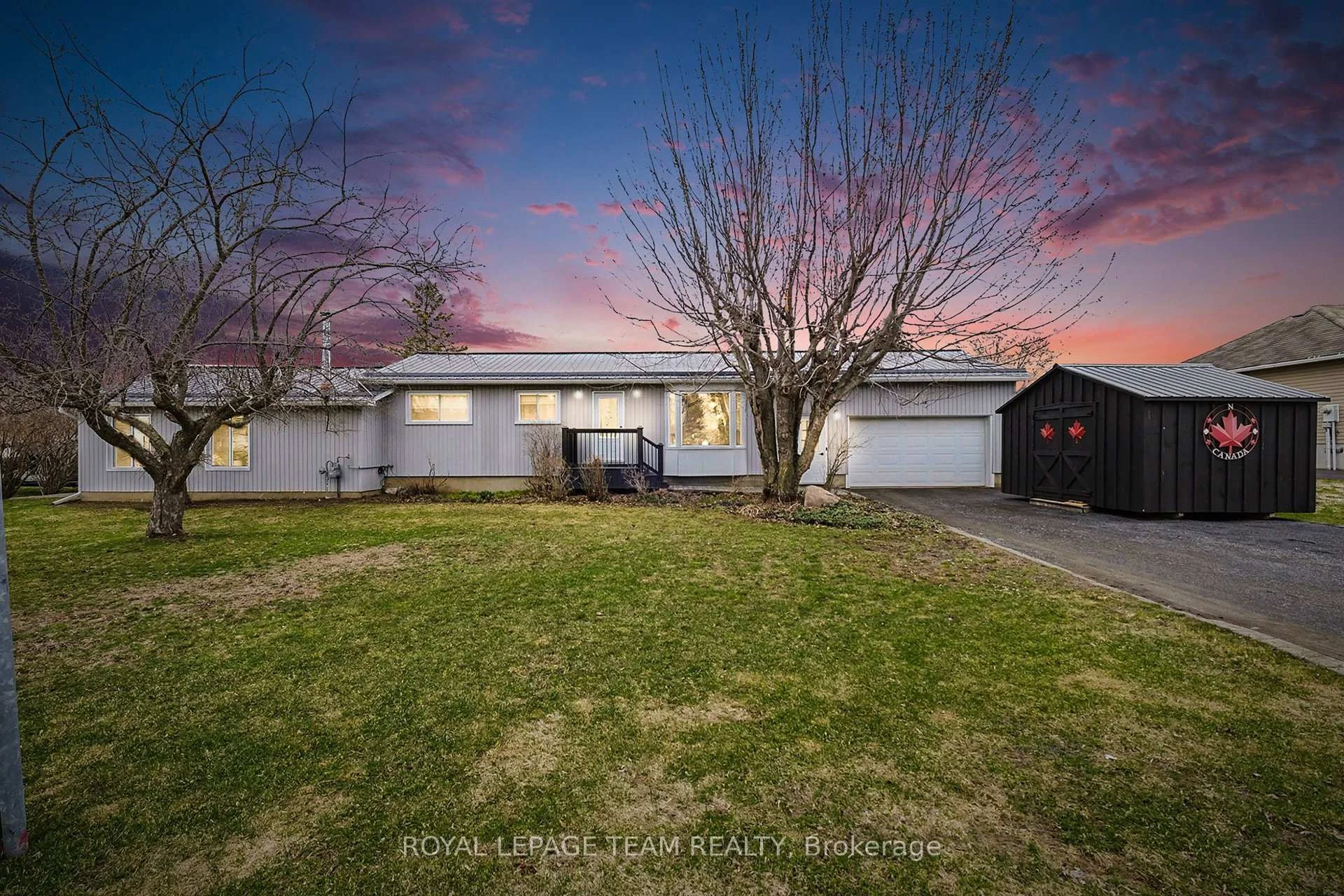 Photo 3 of 3041 Bridge Street, North Dundas, North Dundas (Mountain) Twp — HOMEH
