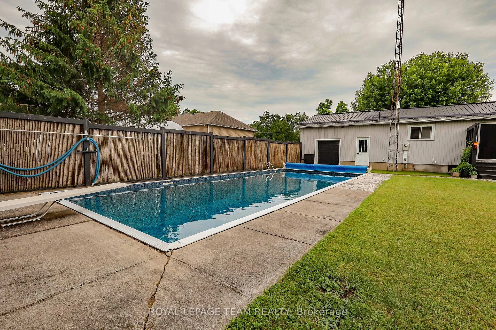 Photo 6 of 3041 Bridge Street, North Dundas, North Dundas (Mountain) Twp — HOMEH