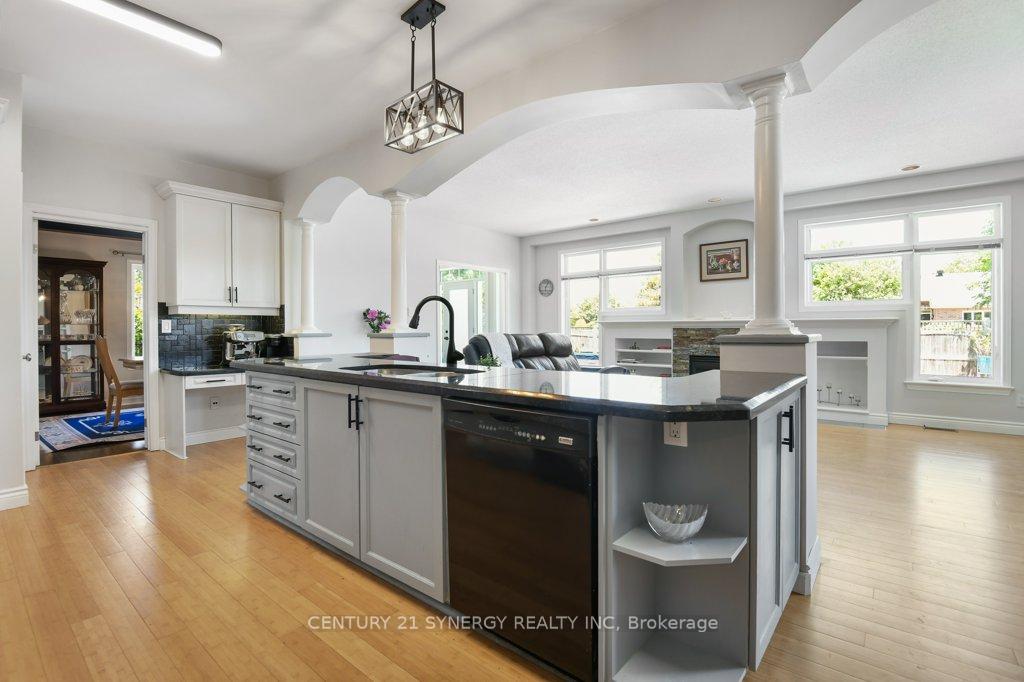 Photo 17 of 37 Windfield Crescent, Ottawa, Kanata - Bridlewood — HOMEH