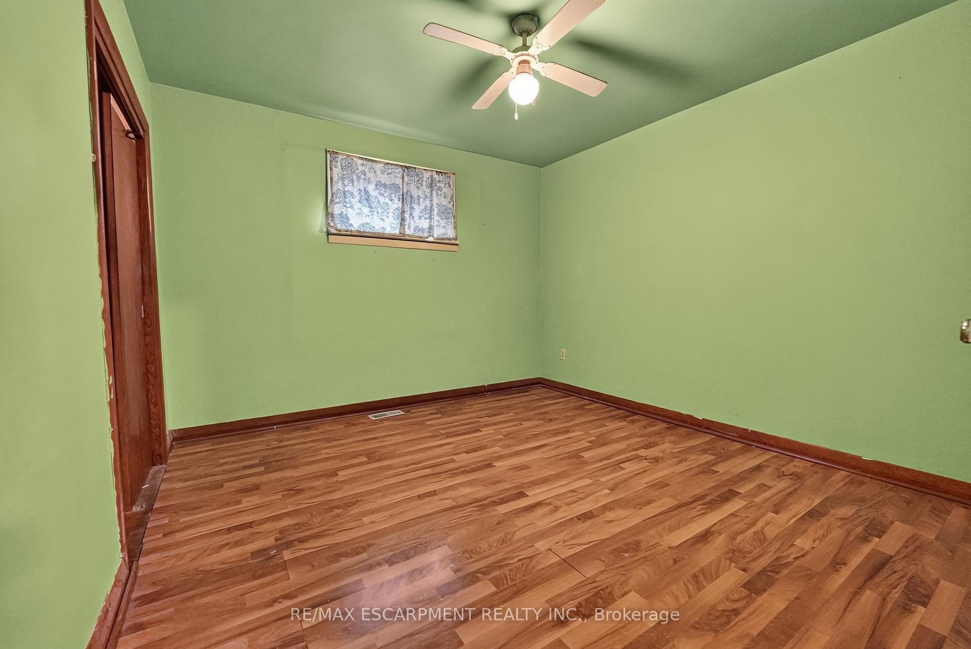 Photo 7 of 689 Burgess Avenue, Hamilton, Parkview — HOMEH