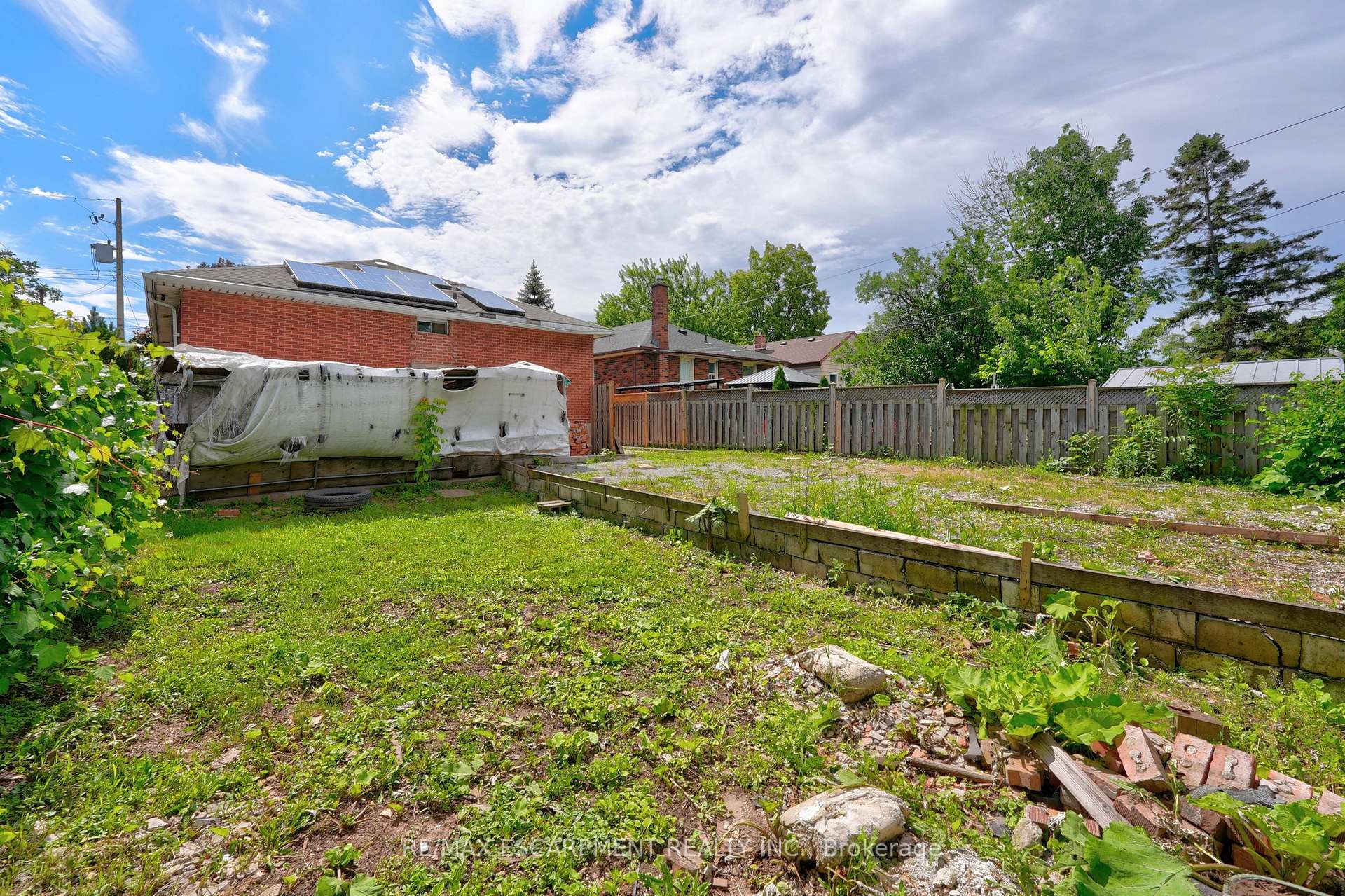 Photo 15 of 689 Burgess Avenue, Hamilton, Parkview — HOMEH