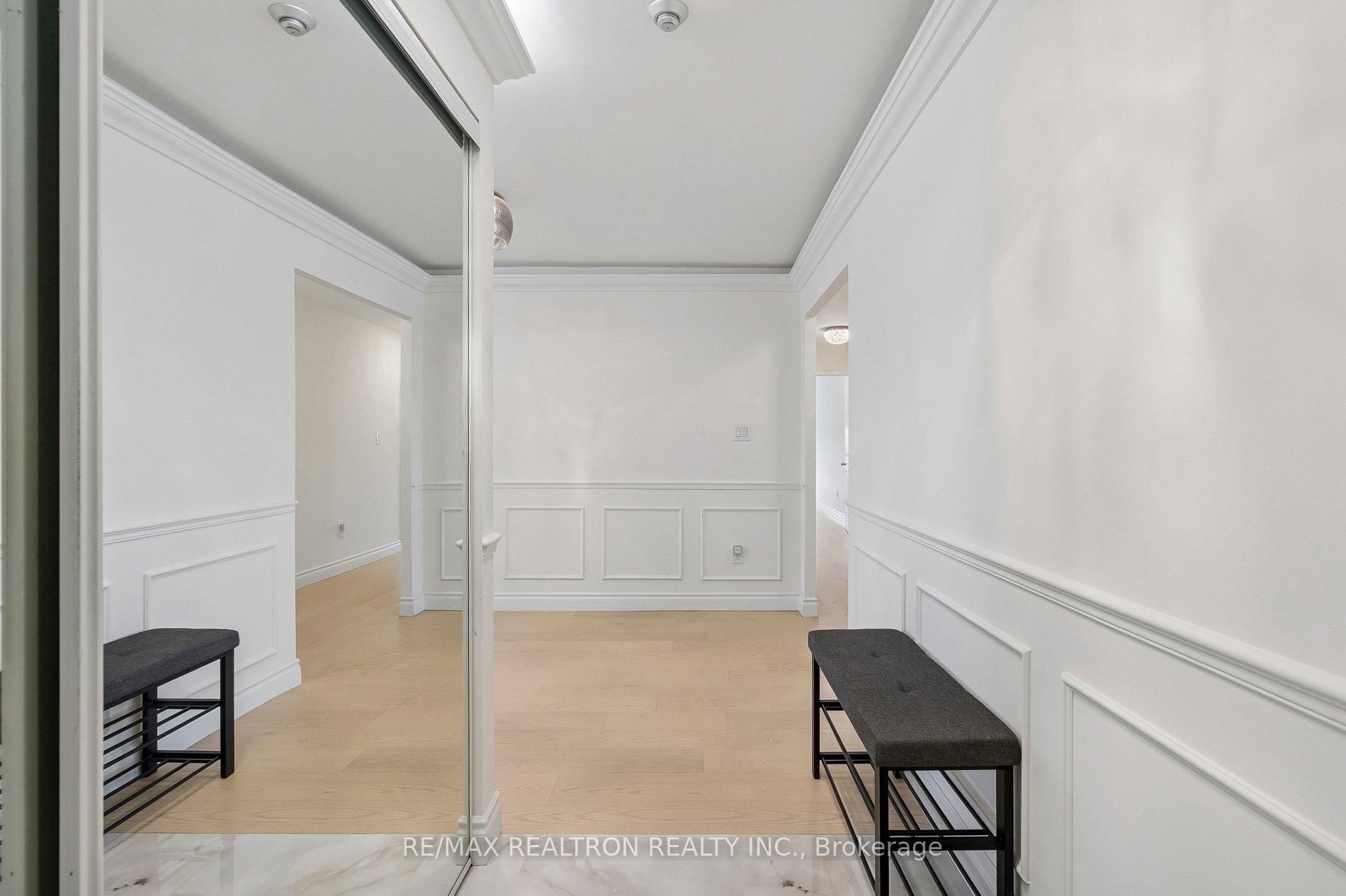 Photo 5 of Unit 1215, 610 Bullock Drive, Markham, Markville — HOMEH