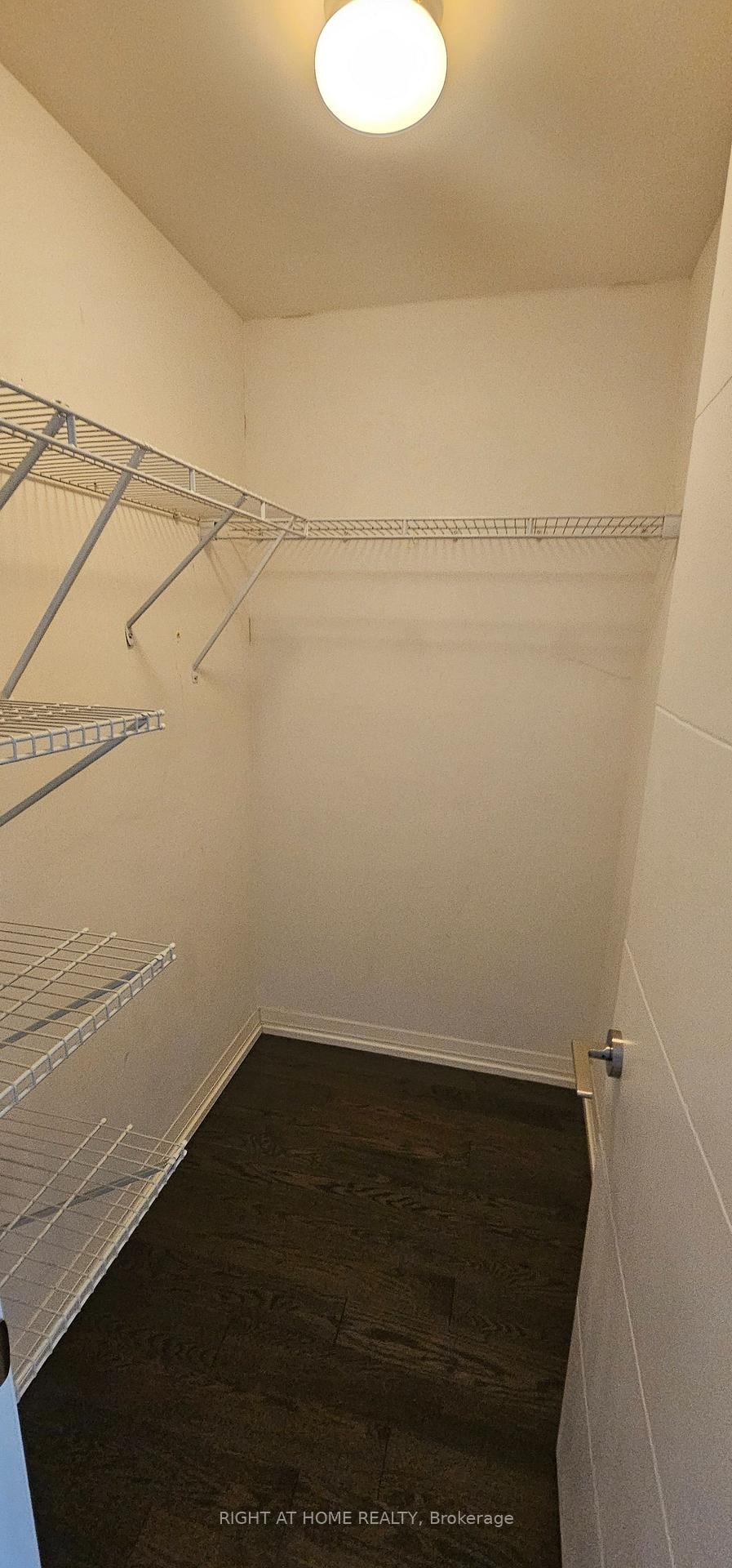 Photo 10 of Unit 632, 460 Adelaide Street E, Toronto, Moss Park — HOMEH