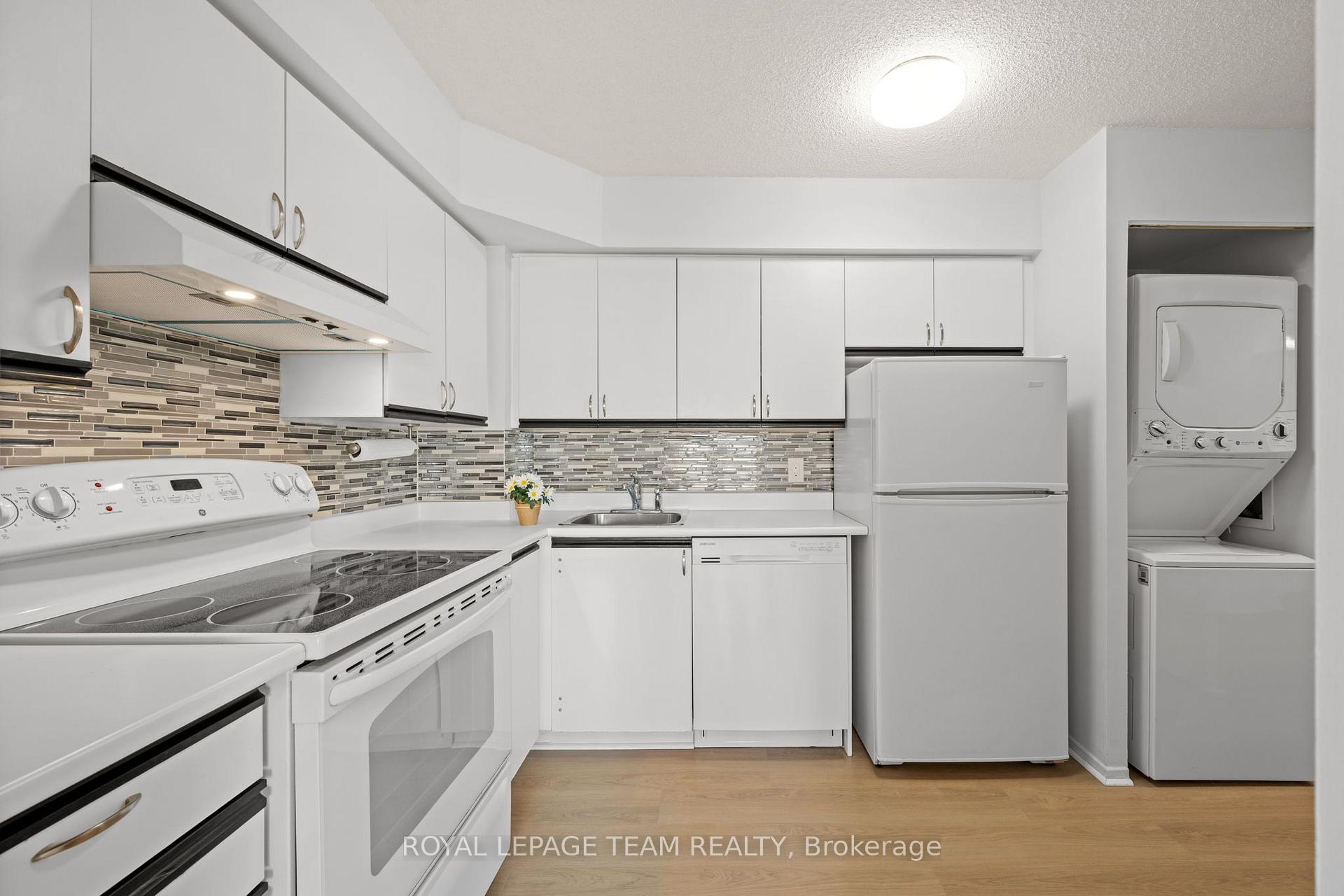 Photo 6 of Unit 719, 1025 Grenon Avenue, Ottawa, Fairfield Heights — HOMEH