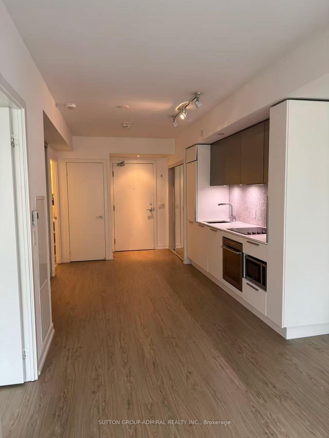 Photo 6 of Unit 710, 85 Wood Street, Toronto, Church-Yonge Corridor — HOMEH
