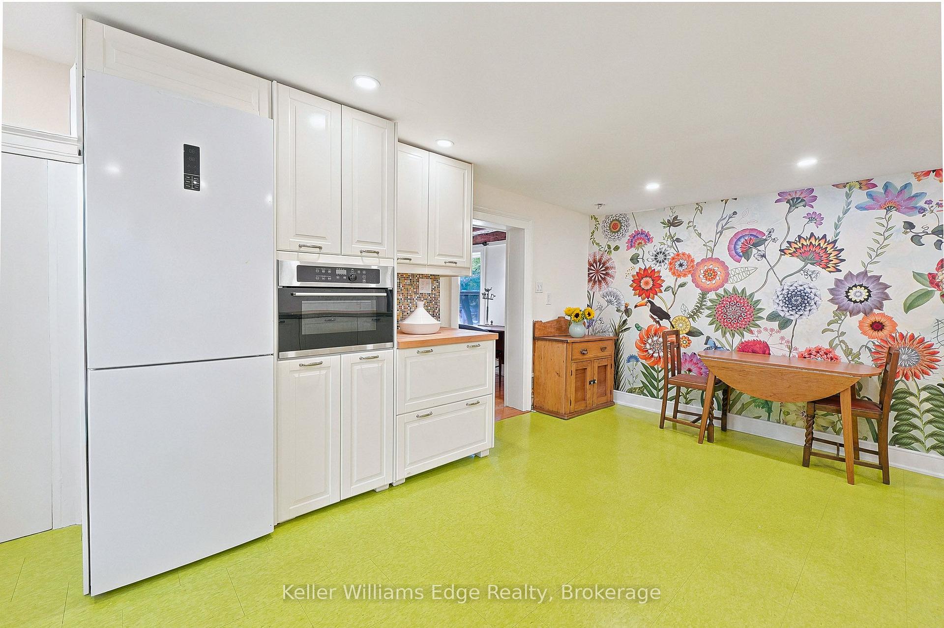 Photo 13 of 361 Dundas Street E, Hamilton, Waterdown — HOMEH