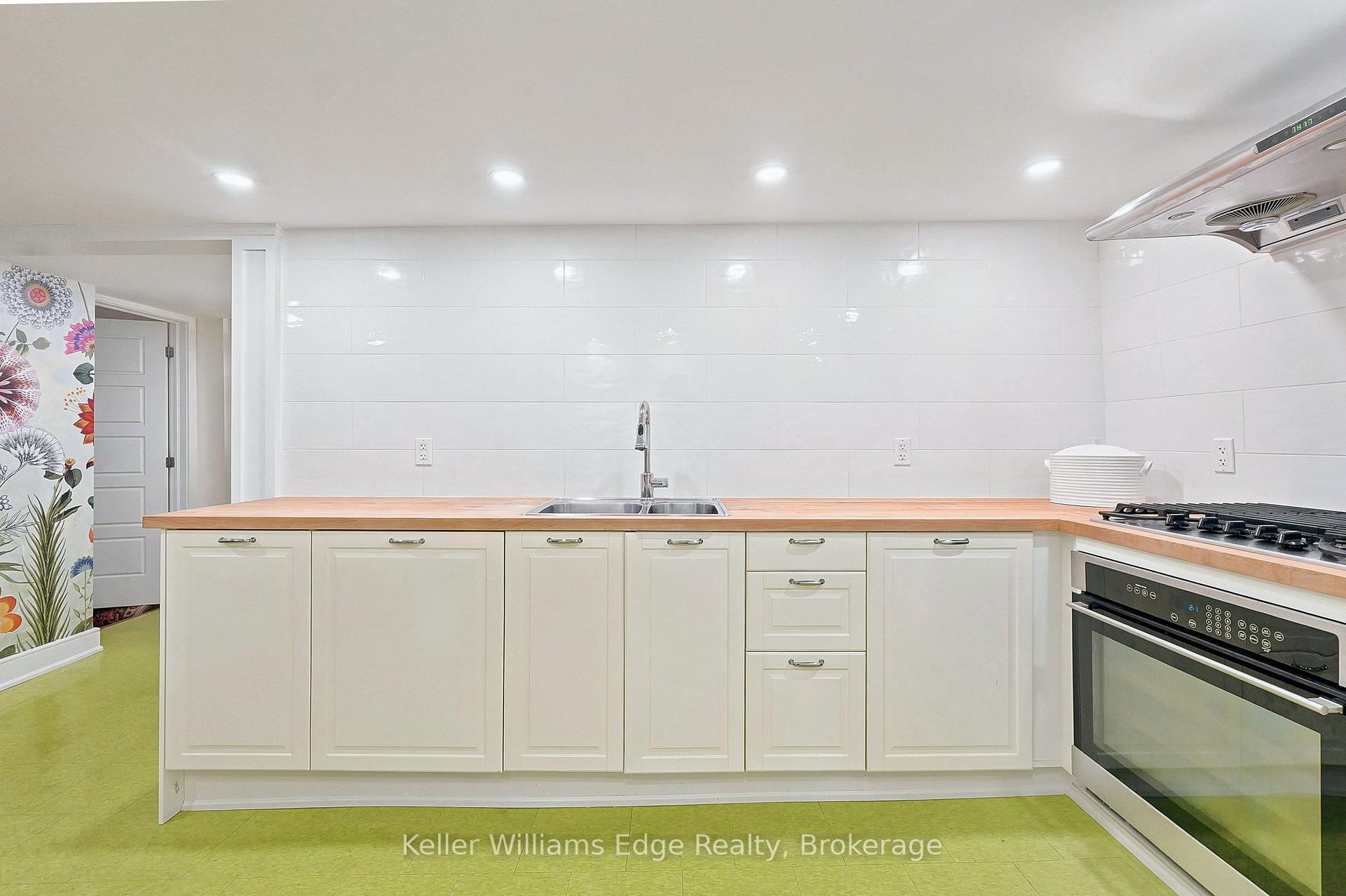 Photo 14 of 361 Dundas Street E, Hamilton, Waterdown — HOMEH