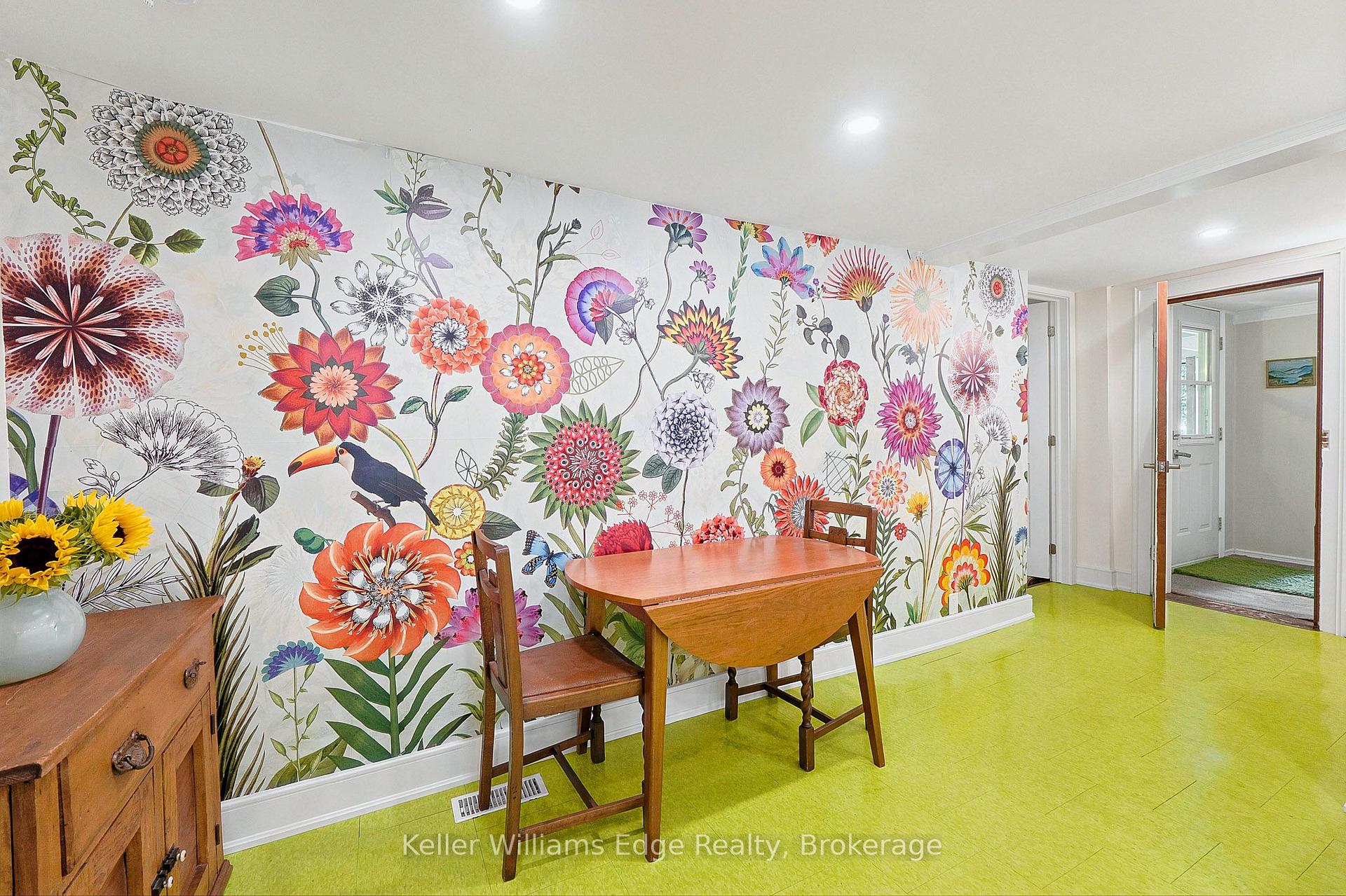 Photo 15 of 361 Dundas Street E, Hamilton, Waterdown — HOMEH