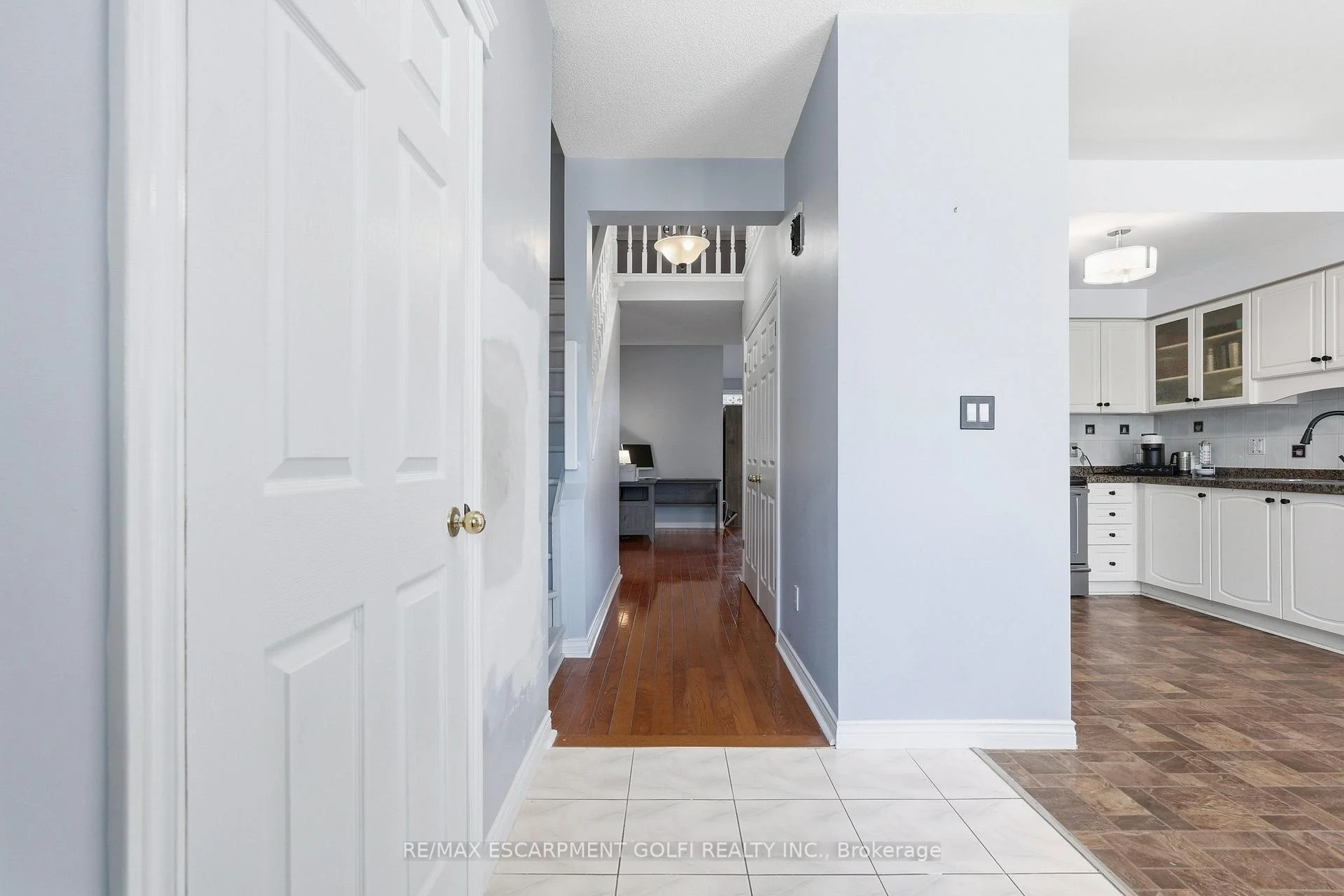 Photo 2 of Unit 43, 96 Greentrail Drive, Hamilton, Twenty Place — HOMEH